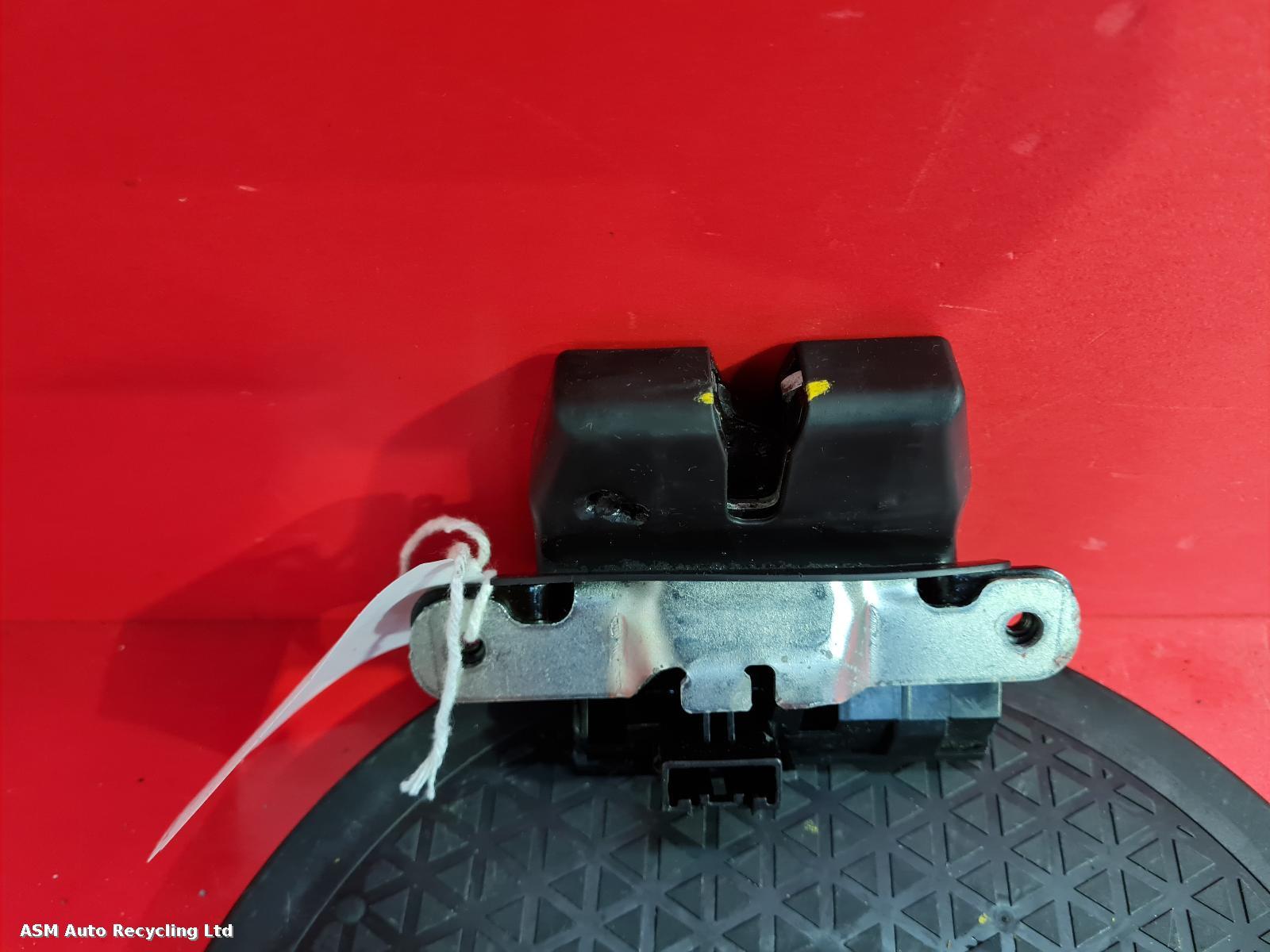 View Auto part Bootlid/Tailgate Lock Ford Fiesta 2015