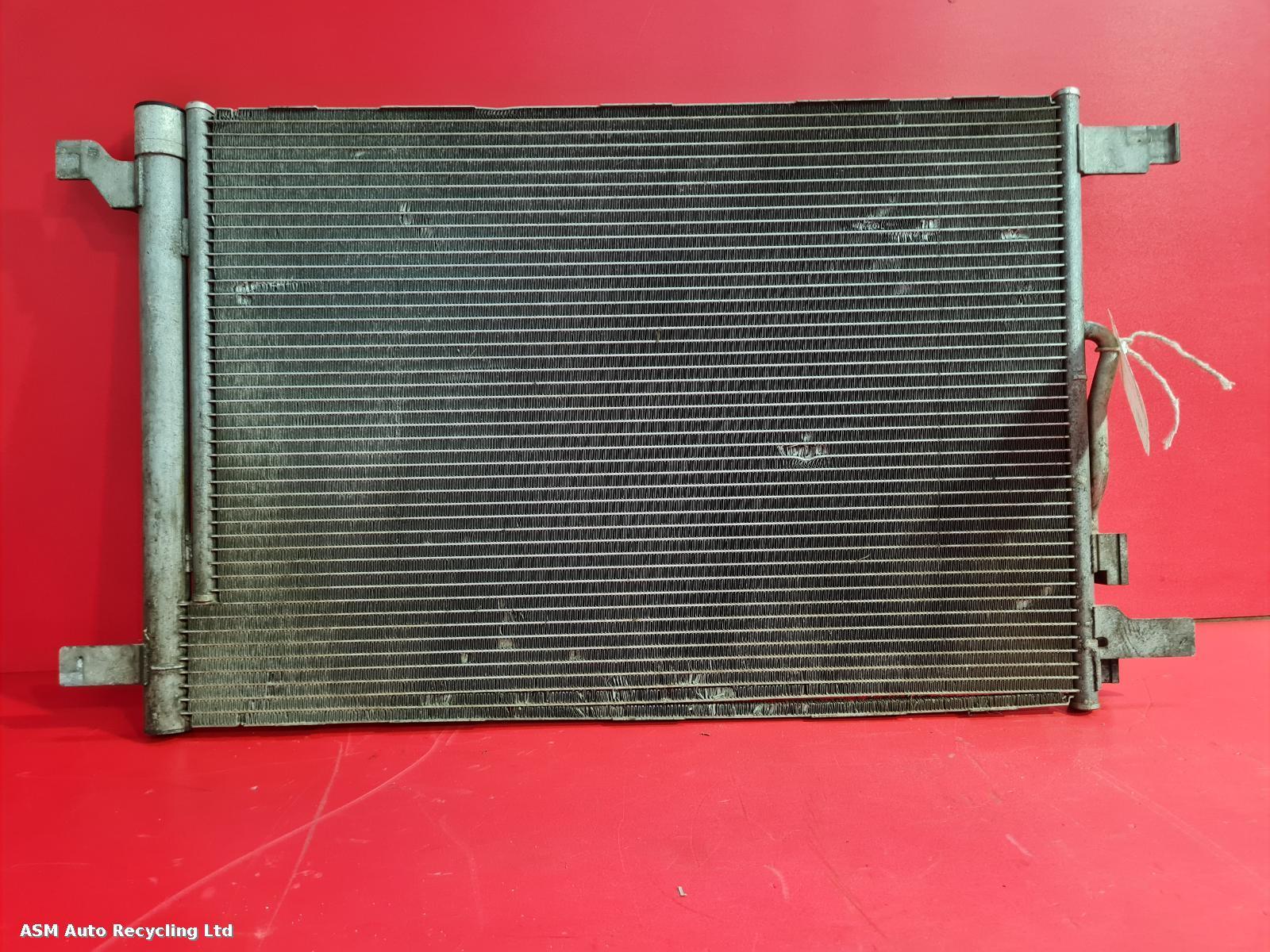 View Auto part Condenser Volkswagen Golf 2016