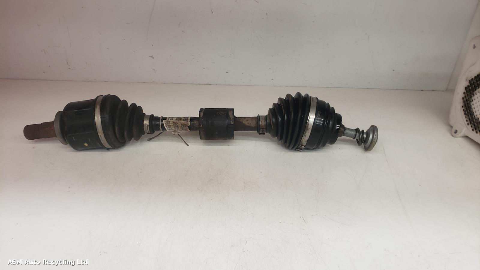 View Auto part Left Driveshaft Bmw X1 2020
