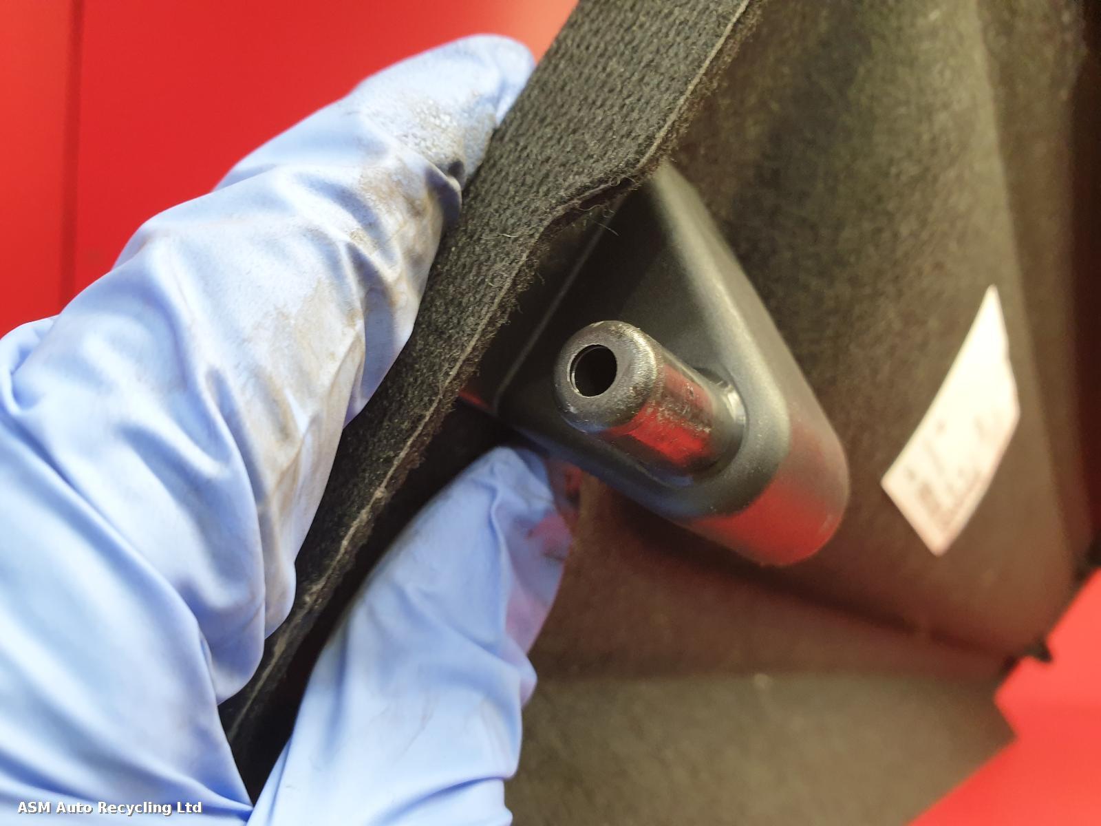 View Auto part Parcel Shelf Bmw X1 2020