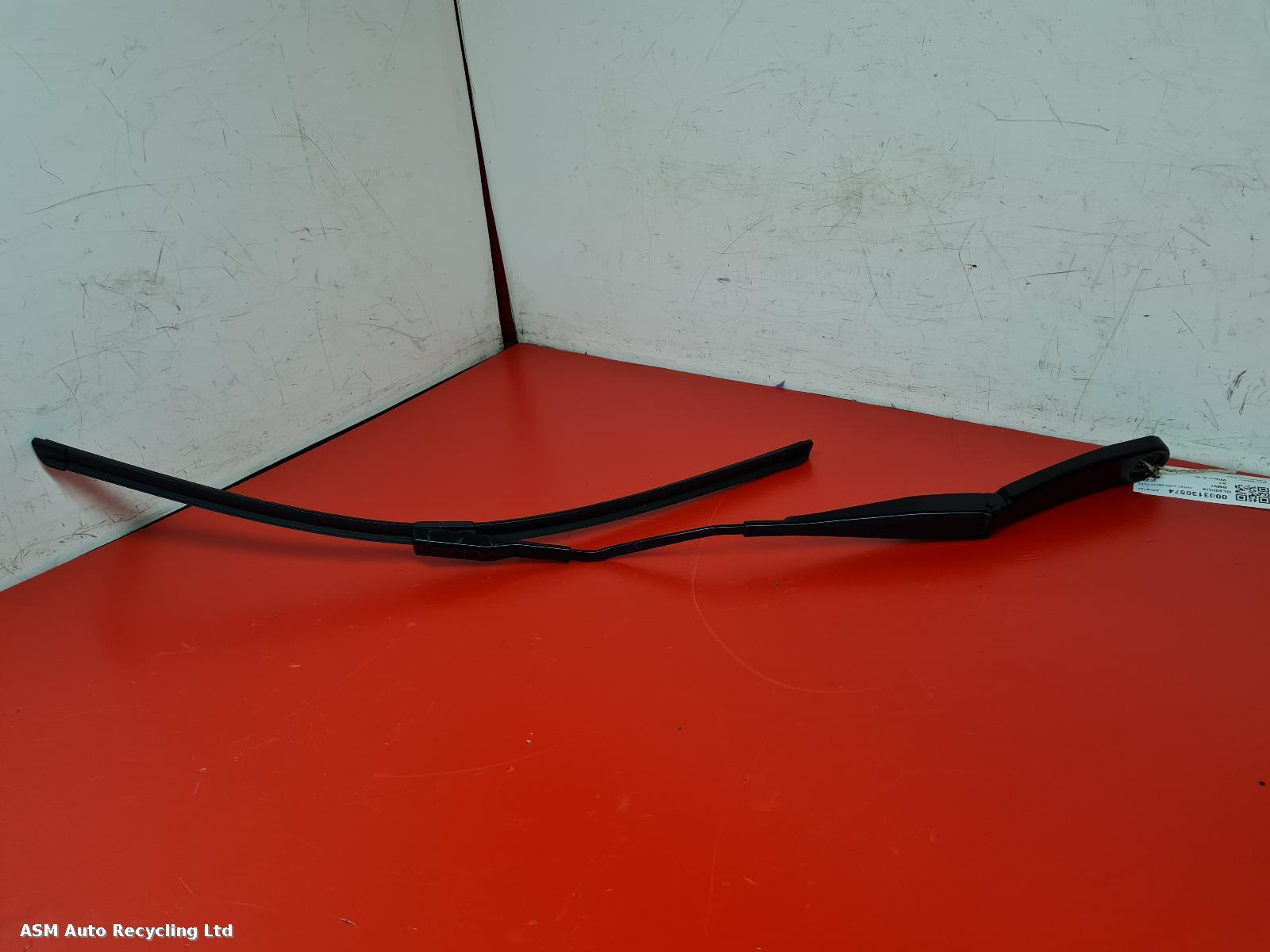 View Auto part Wiper Arm Bmw X1 2020