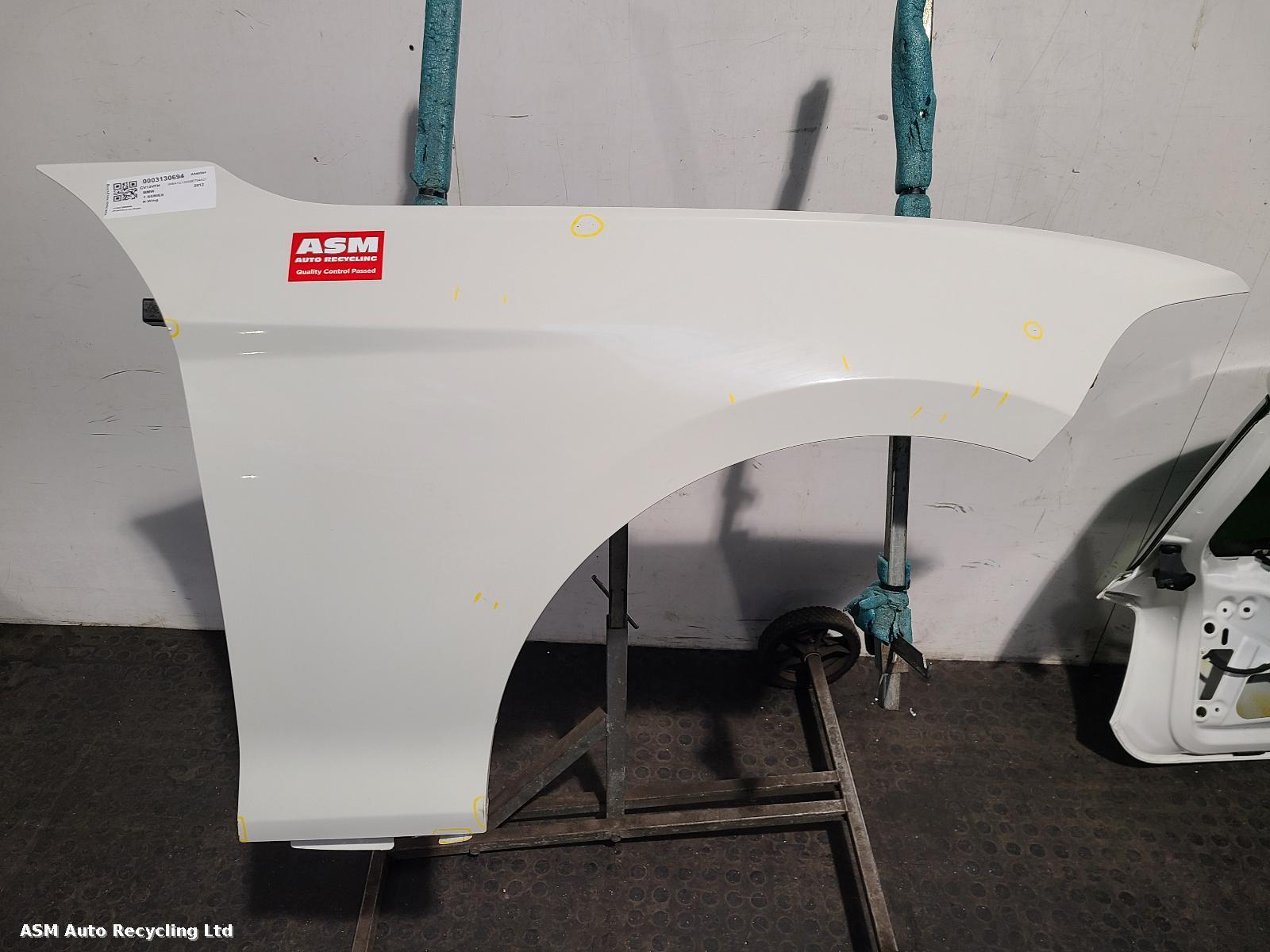 View Auto part R Wing Bmw 1 Series 2012