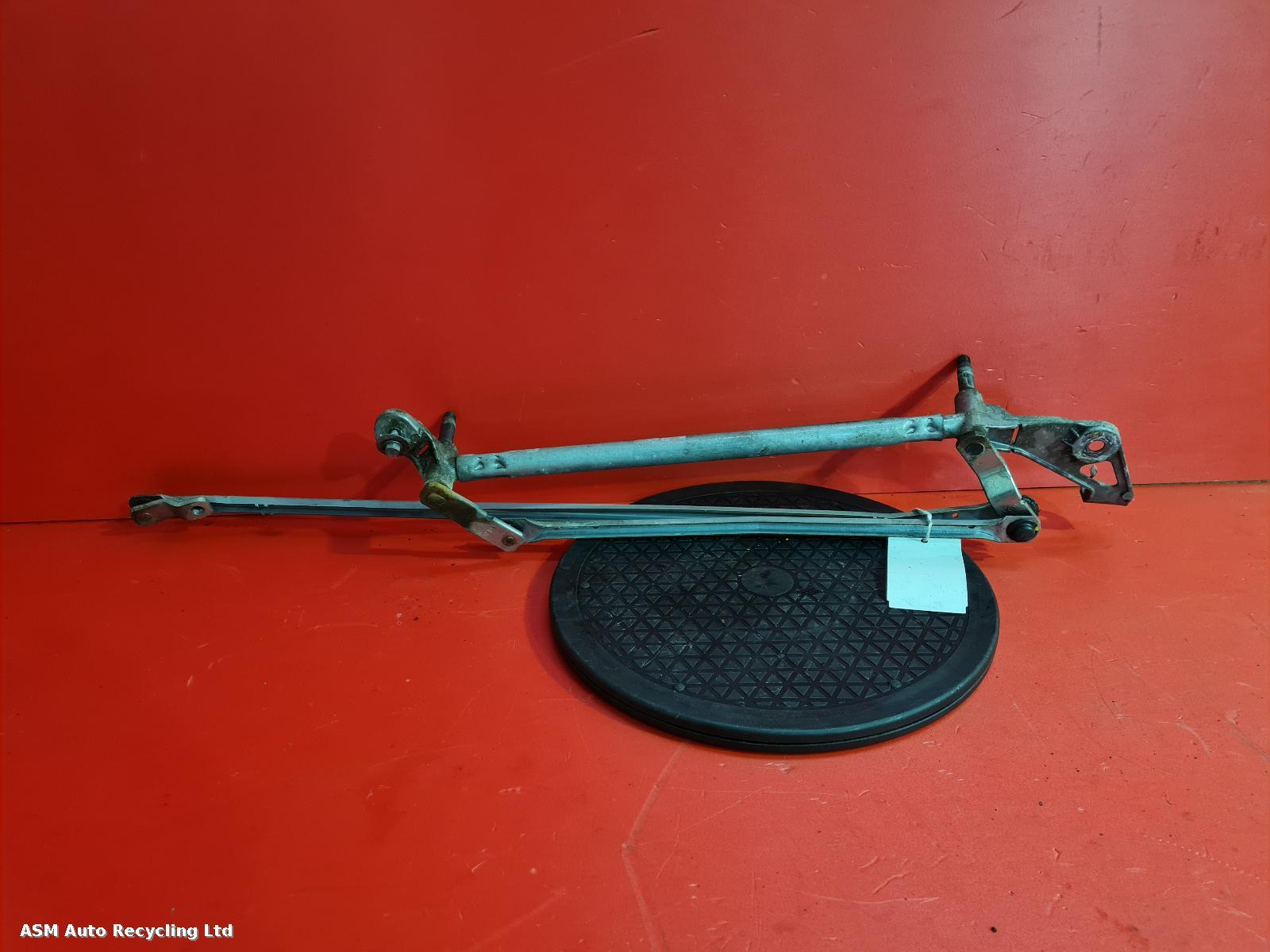 View Auto part Wiper Linkage Renault Clio 2012