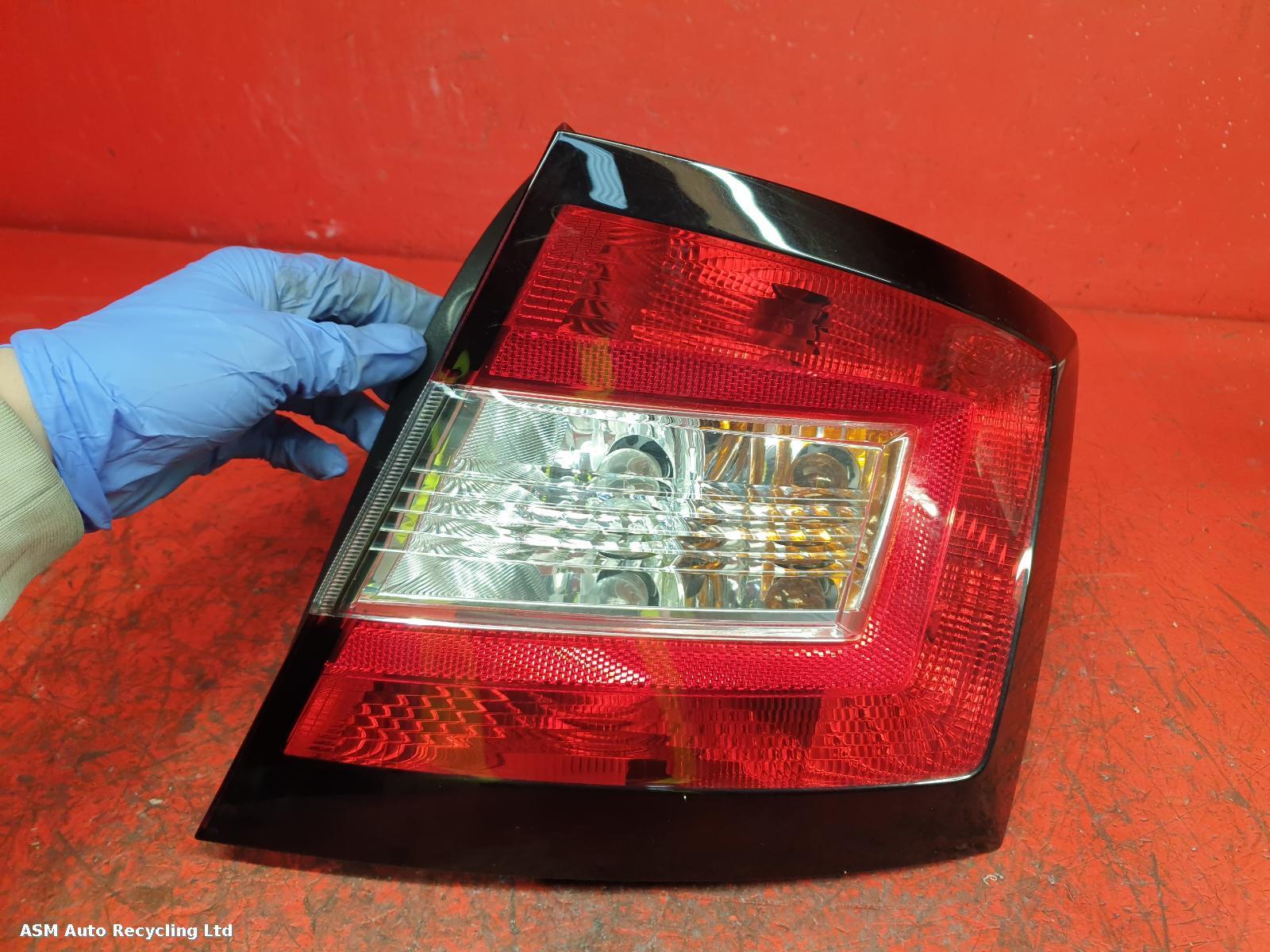 View Auto part R Taillight Skoda Fabia 2016