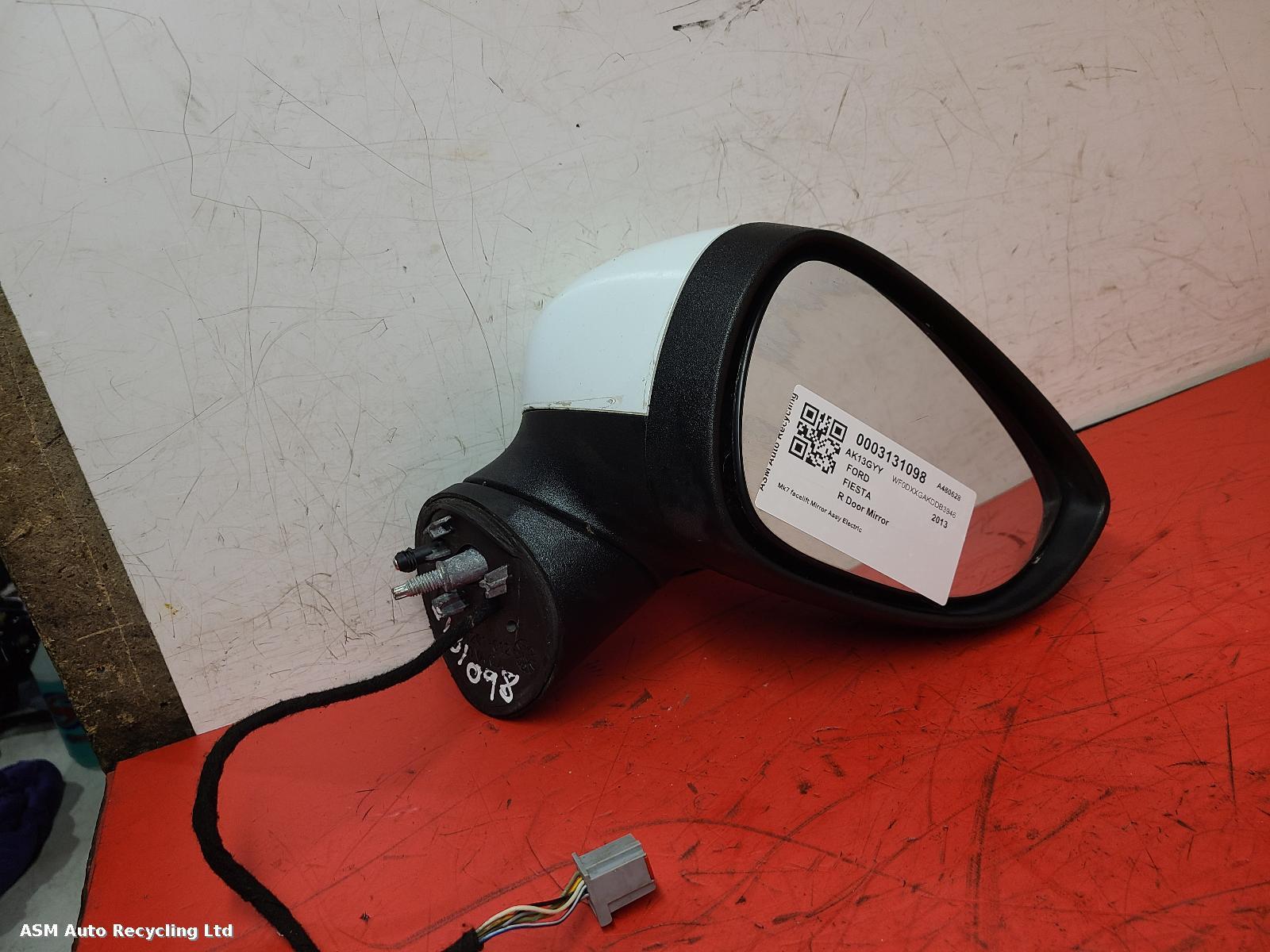 View Auto part R Door Mirror Ford Fiesta 2013