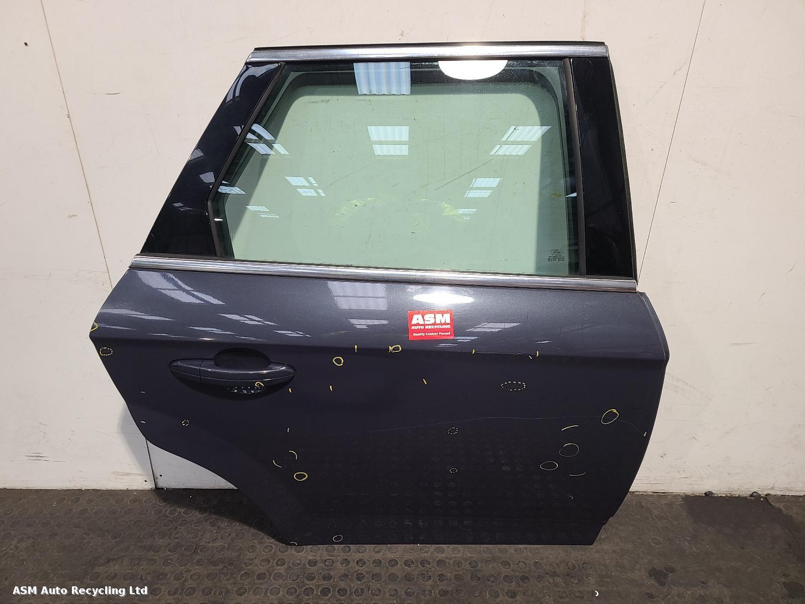 View Auto part R Rear Door Ford Mondeo 2012
