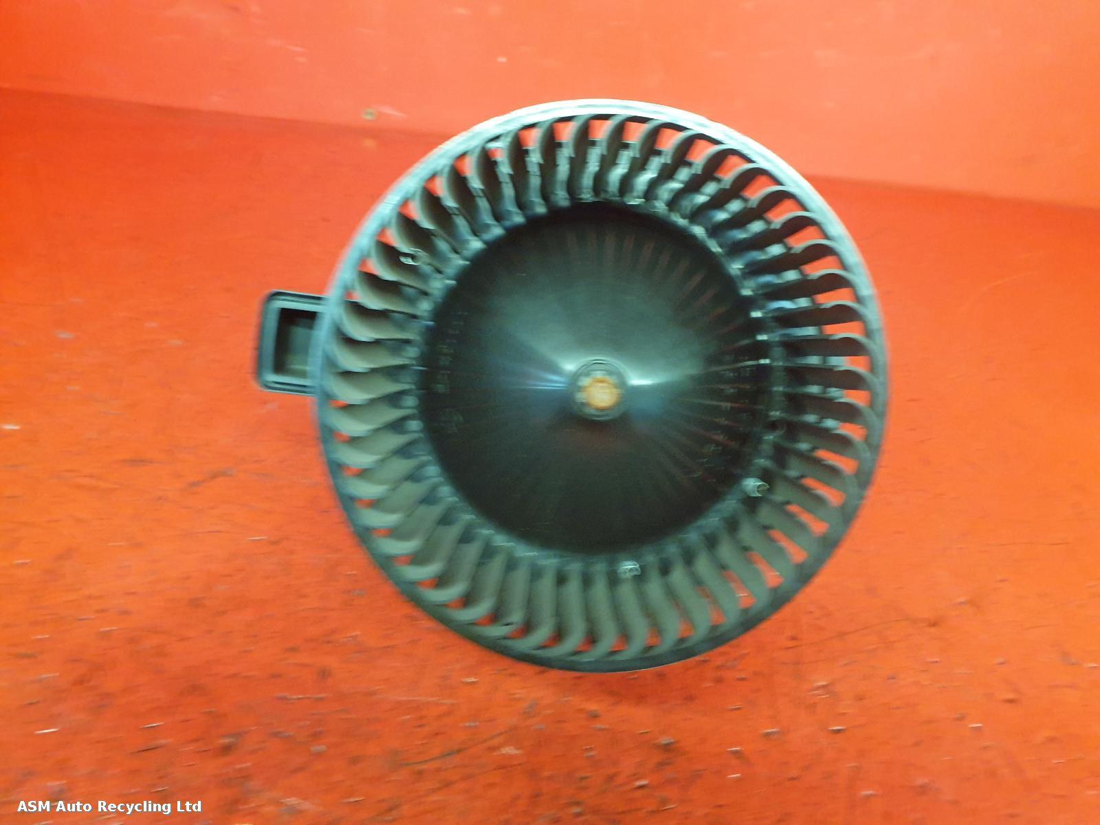 View Auto part Heater Motor/Assembly Audi A4 2016