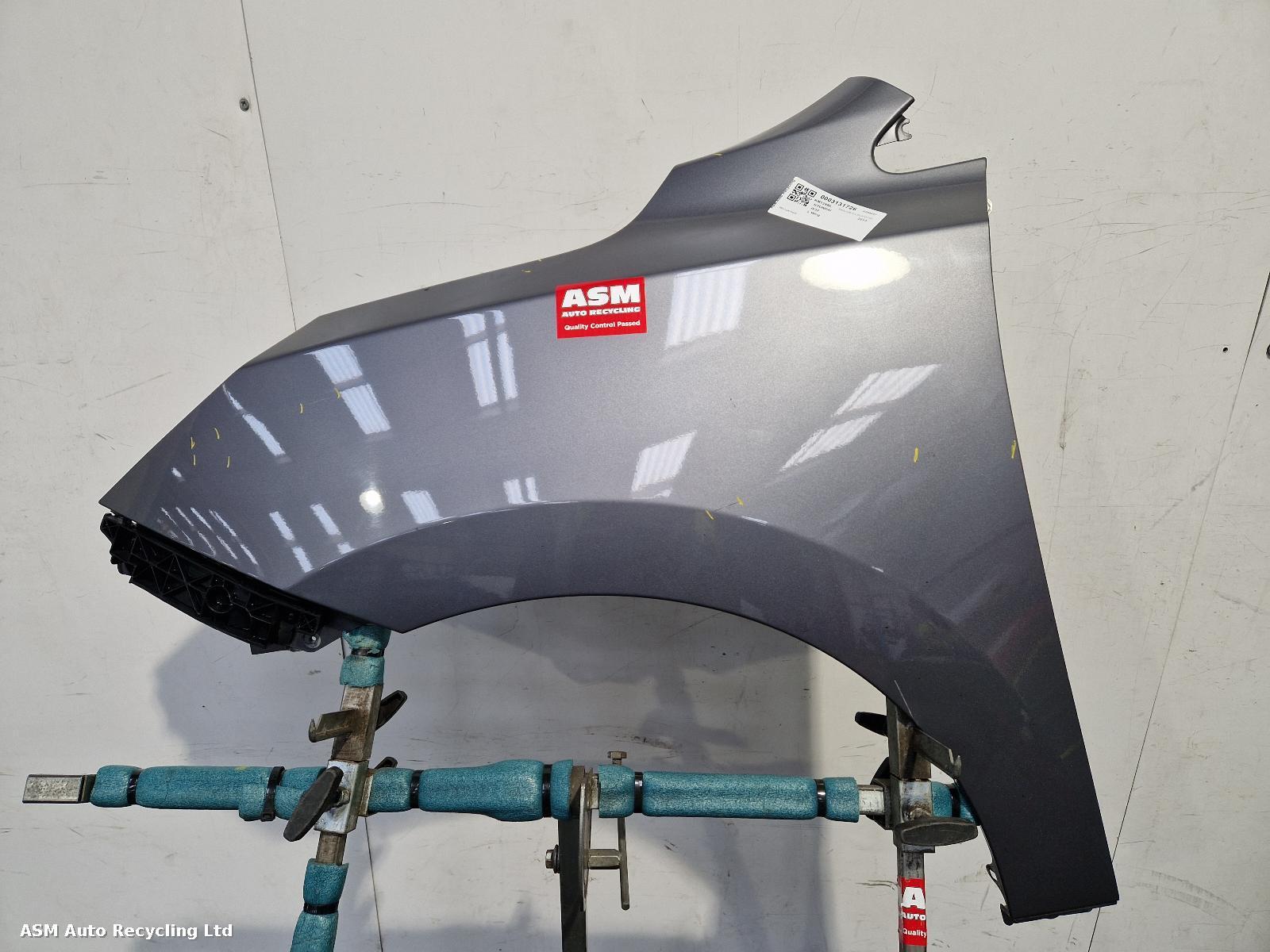 View Auto part L Wing Hyundai Ix35 2013