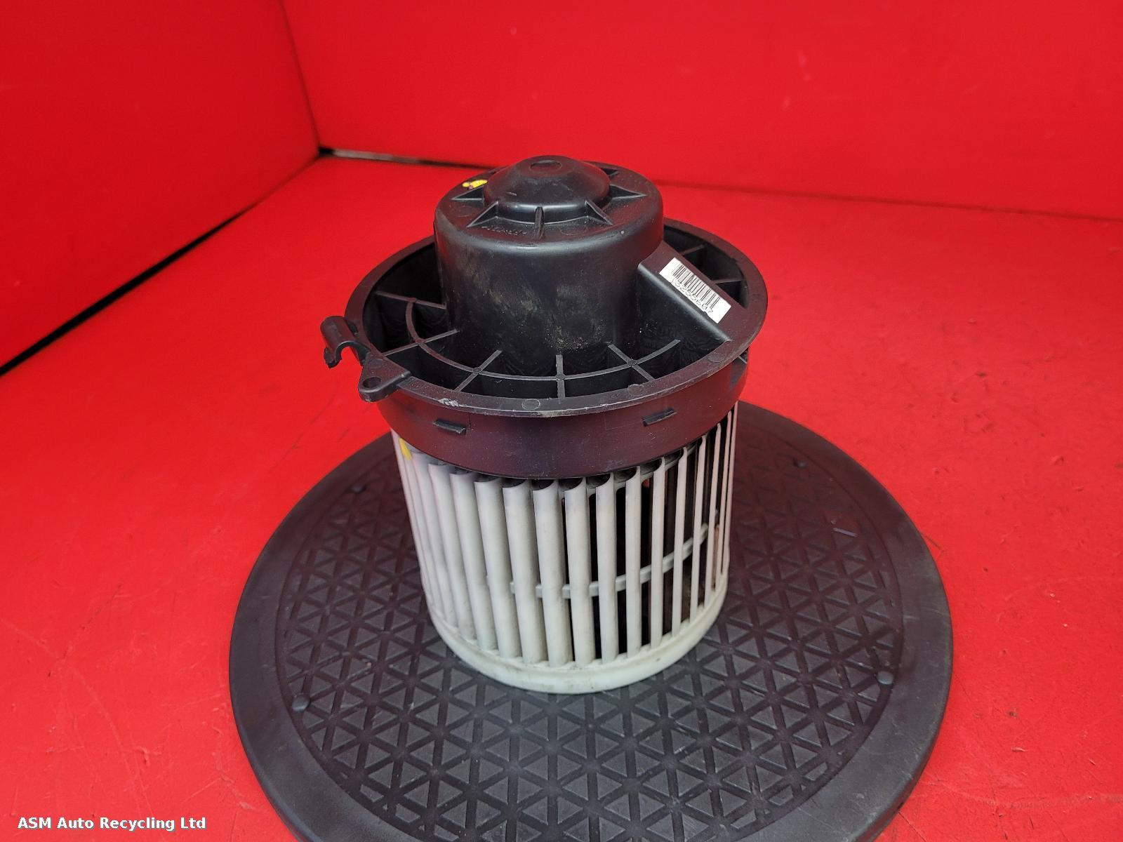 View Auto part Heater Motor/Assembly Nissan Note 2014