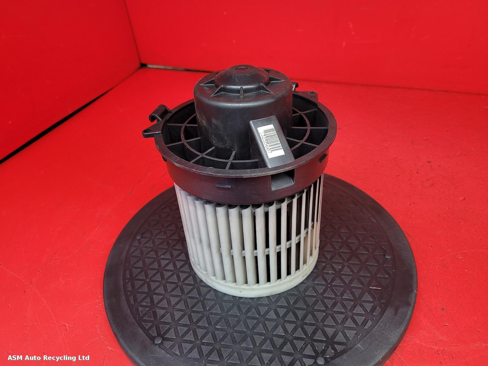 View Auto part Heater Motor/Assembly Nissan Note 2014
