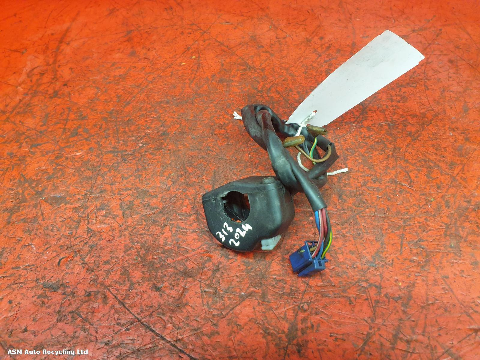 View Auto part RH Switch Gear Yamaha Fjr1300 2005