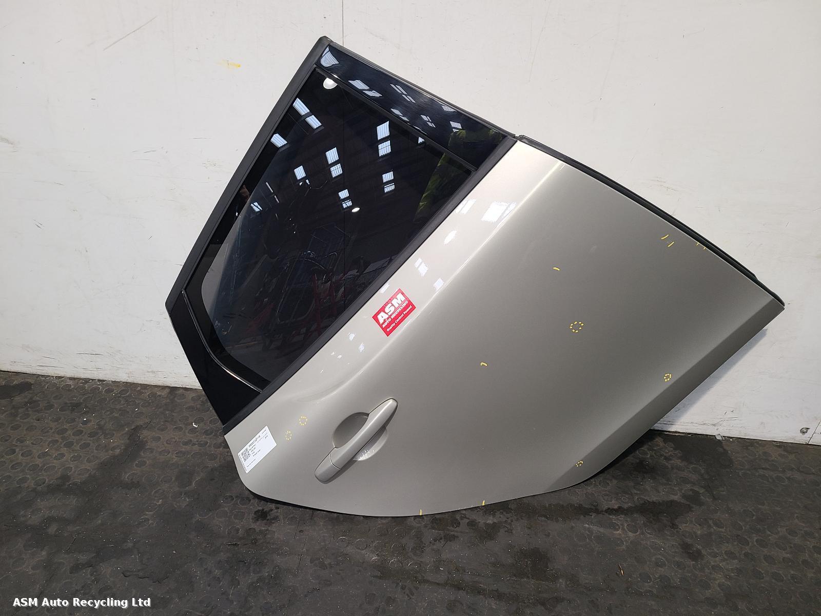 View Auto part R Rear Door Volvo V40 2018