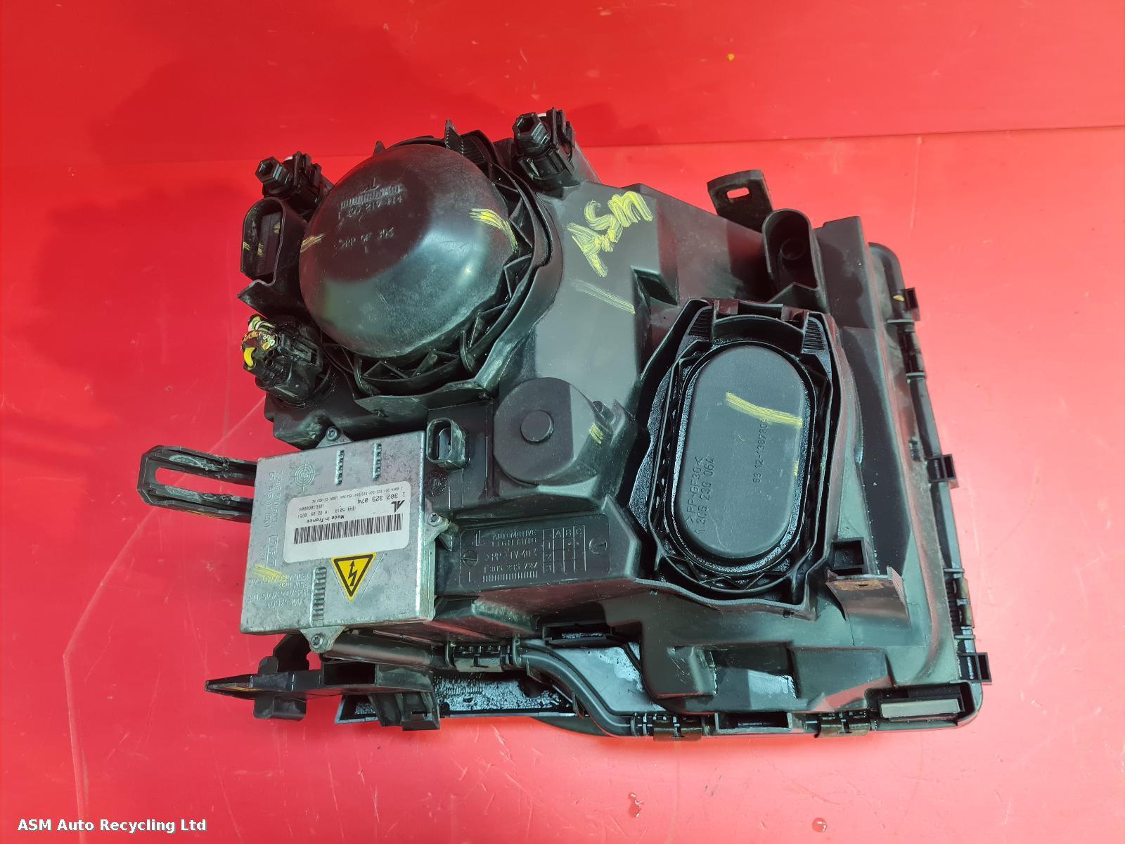 View Auto part L Headlamp Land Rover Range Rover 2003