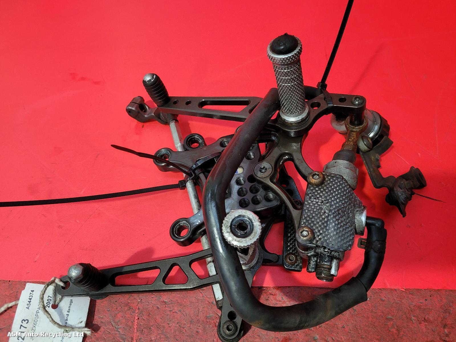View Auto part Footpeg Kawasaki Zx 600 2007
