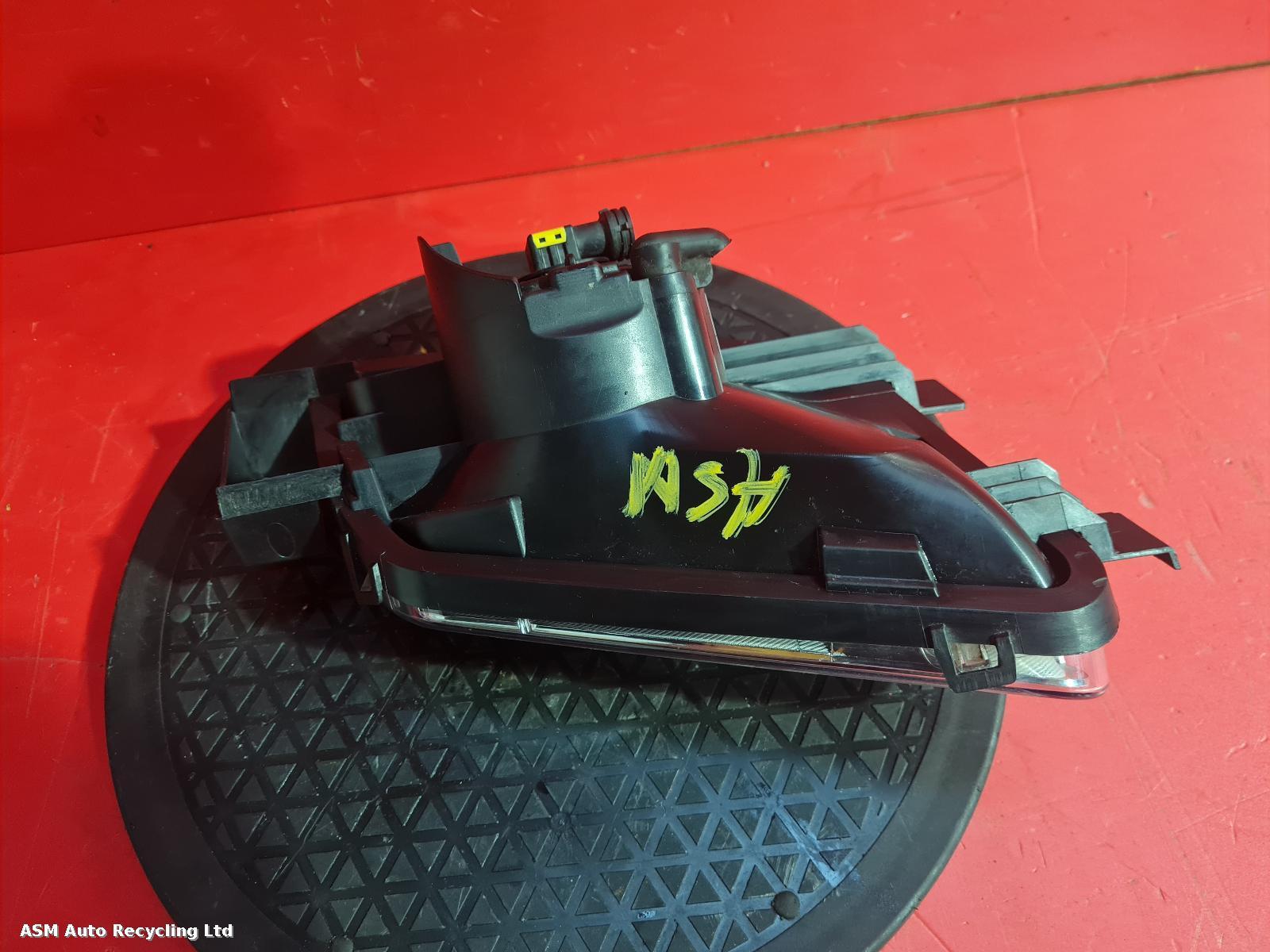 View Auto part Fog Lamp Peugeot 308 2009