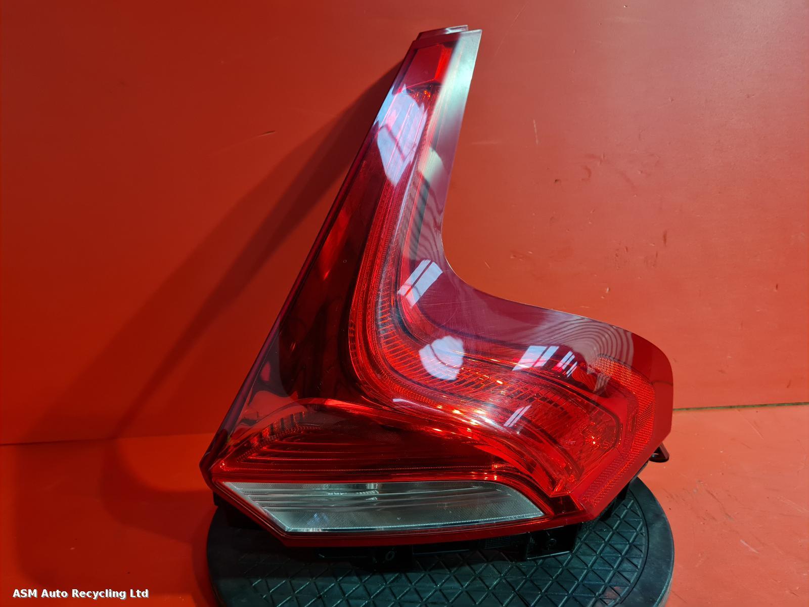 View Auto part R Taillight Volvo V40 2018