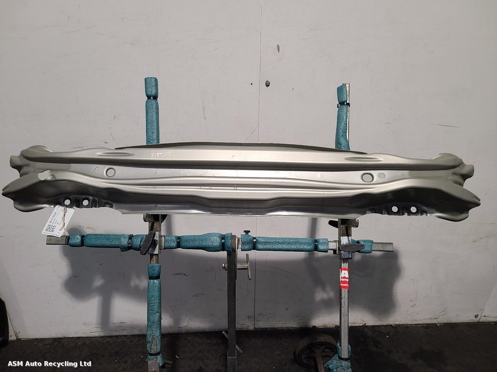 View Auto part Rear Bumper Reinforcement Volvo V40 2018