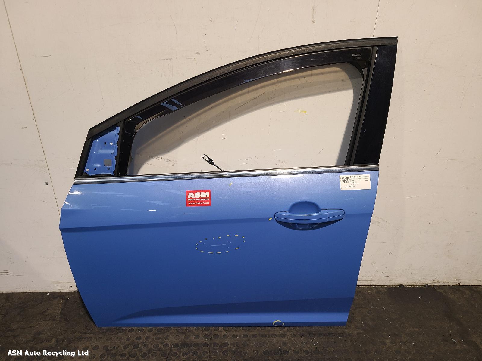 View Auto part L Front Door Ford Focus 2016
