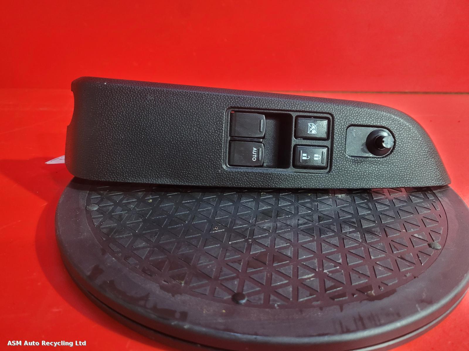 View Auto part Elect. Window Switch Suzuki Ignis 2021