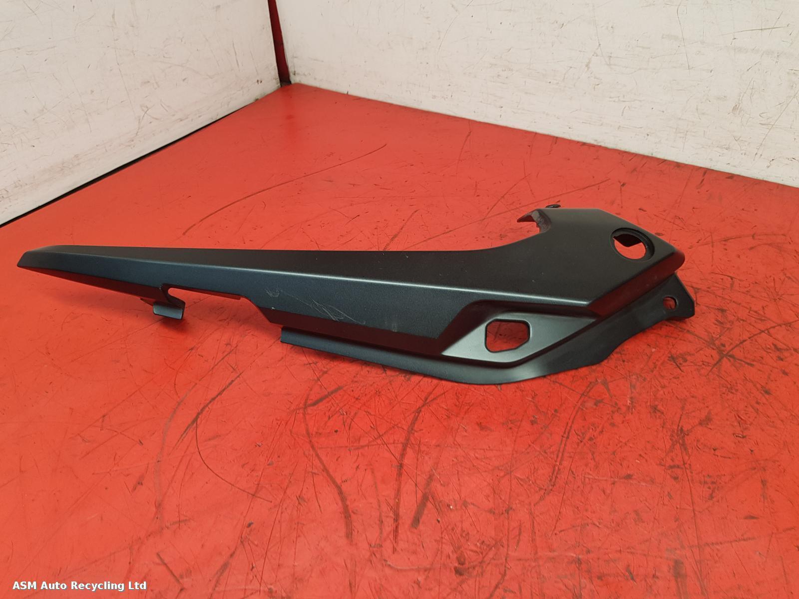 View Auto part Seat Cowl Honda Cb500x 2023