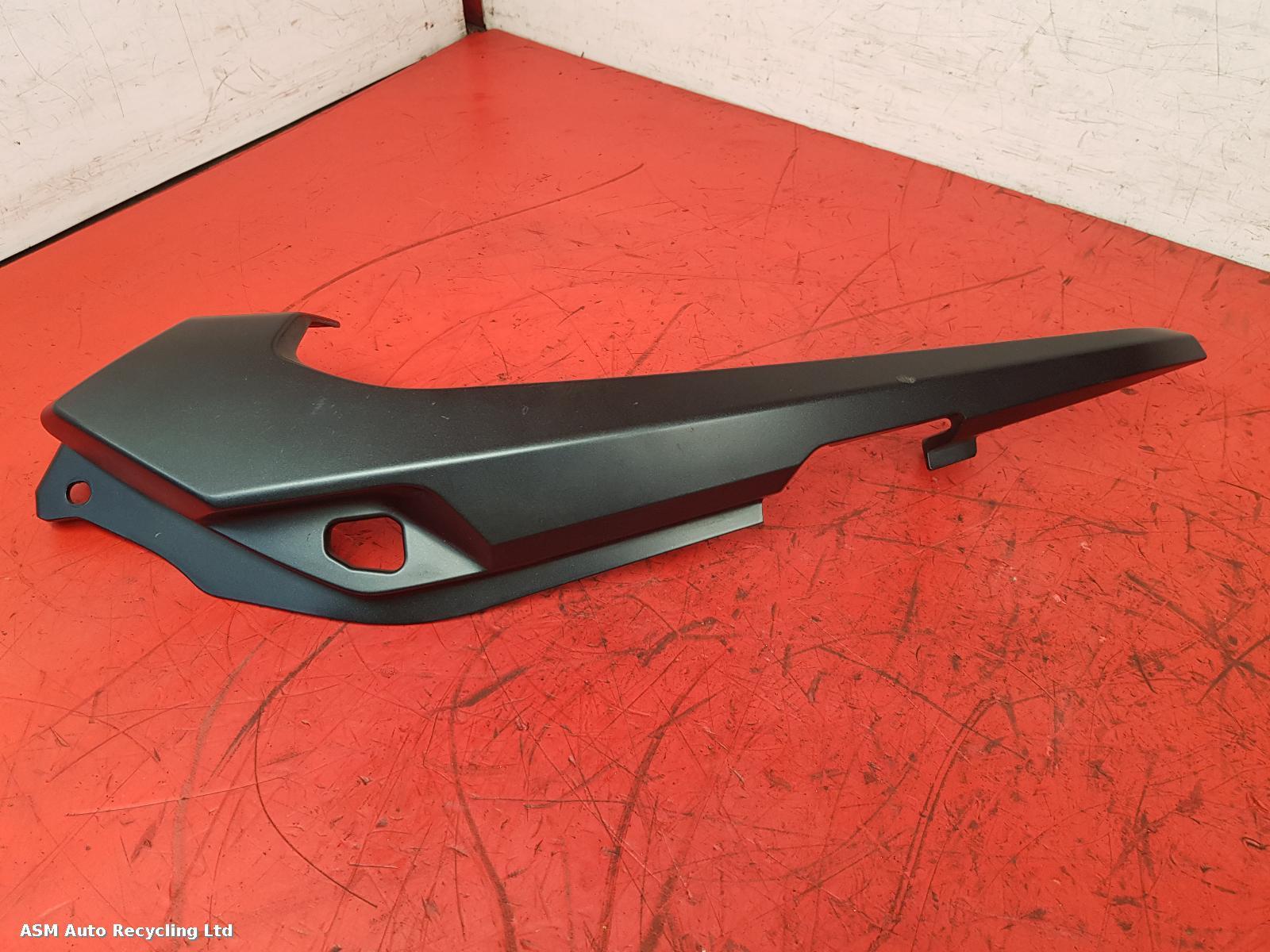 View Auto part Seat Cowl Honda Cb500x 2023