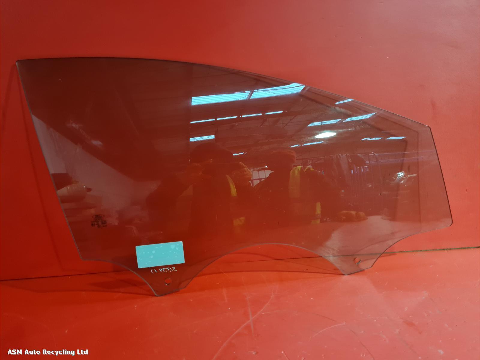 View Auto part RF Door Window Ford Focus 2017