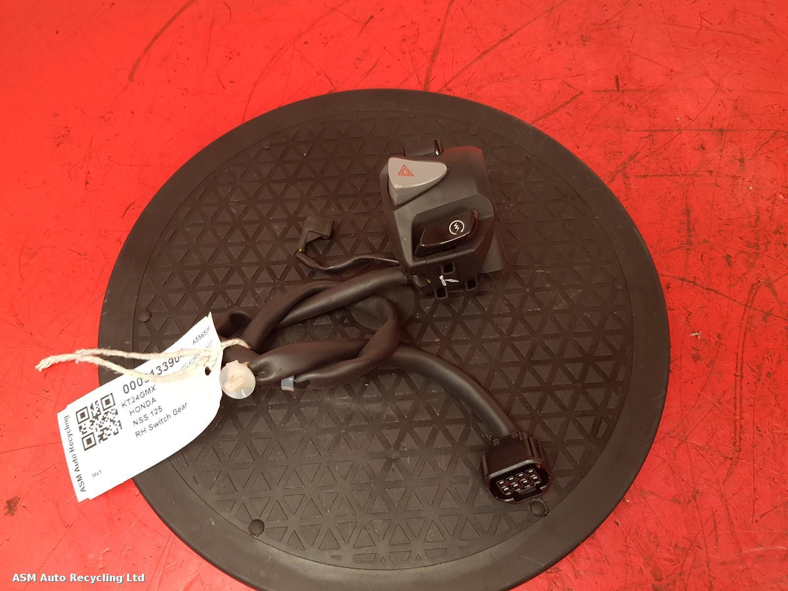 View Auto part RH Switch Gear Honda Nss 125 Forza 2024