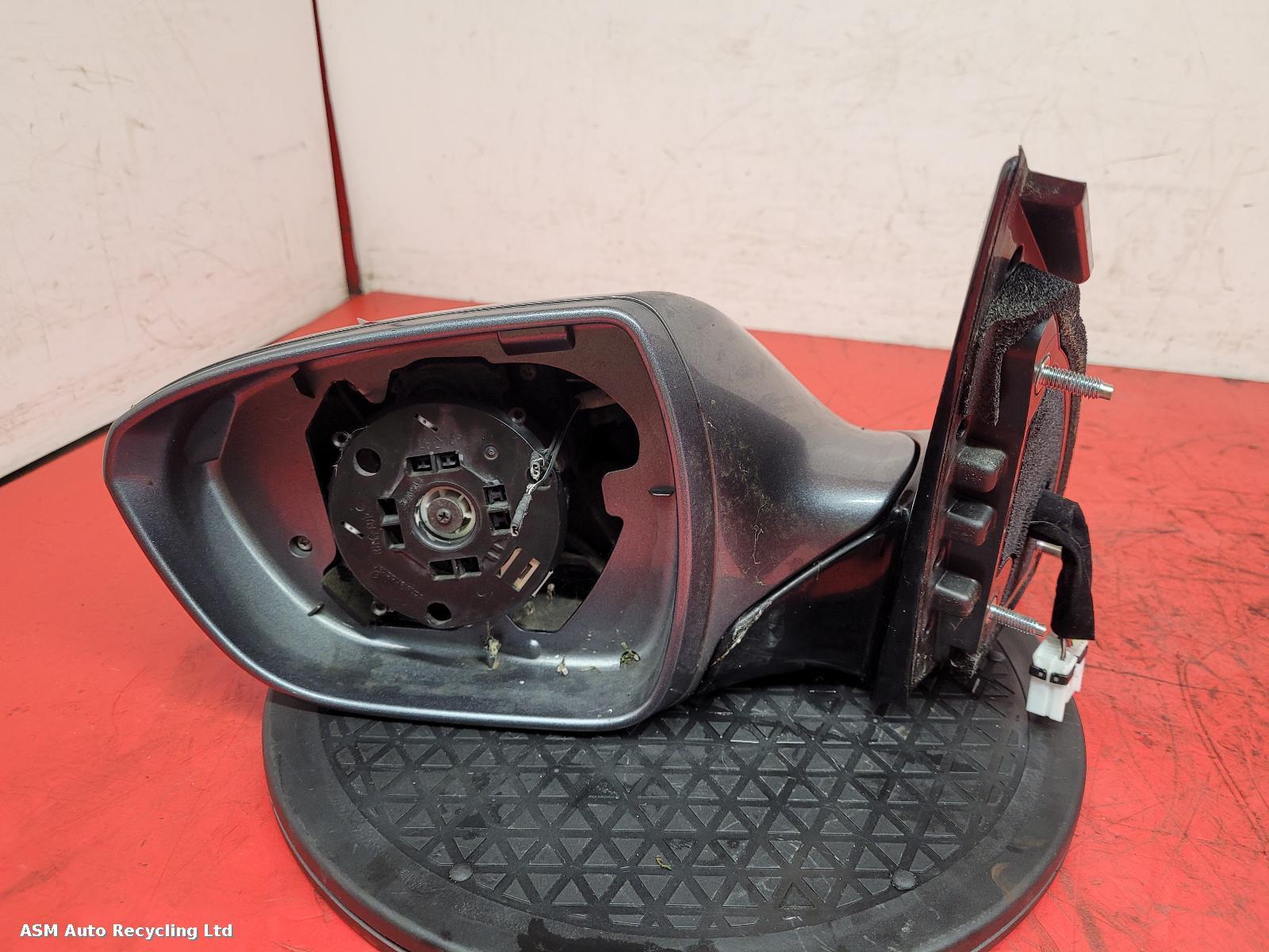 View Auto part L Door Mirror Hyundai I40 2012