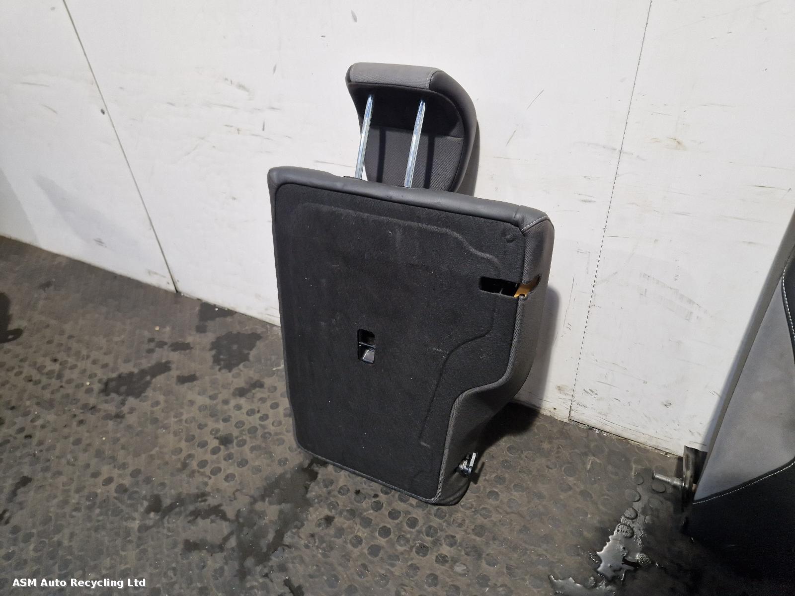 View Auto part Complete Interior Ford Fiesta 2014