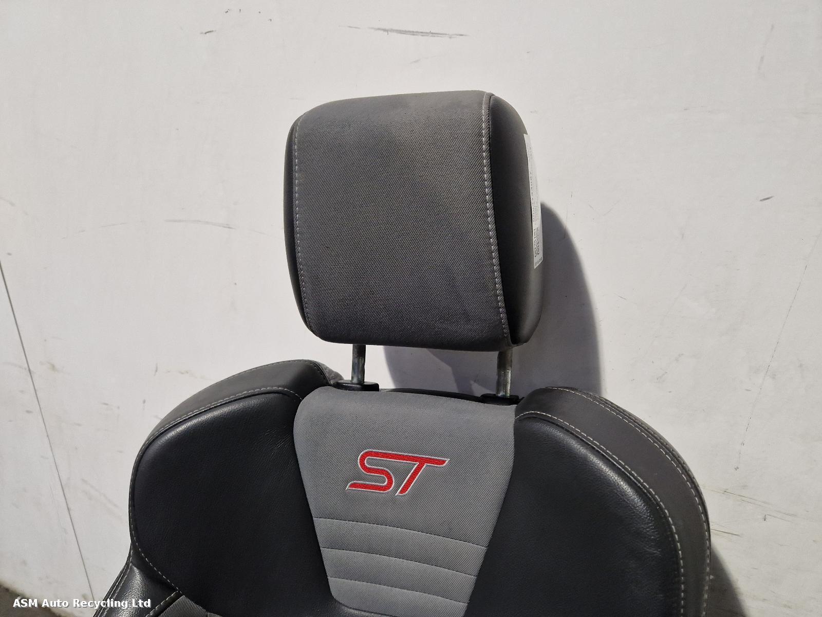 View Auto part Complete Interior Ford Fiesta 2014