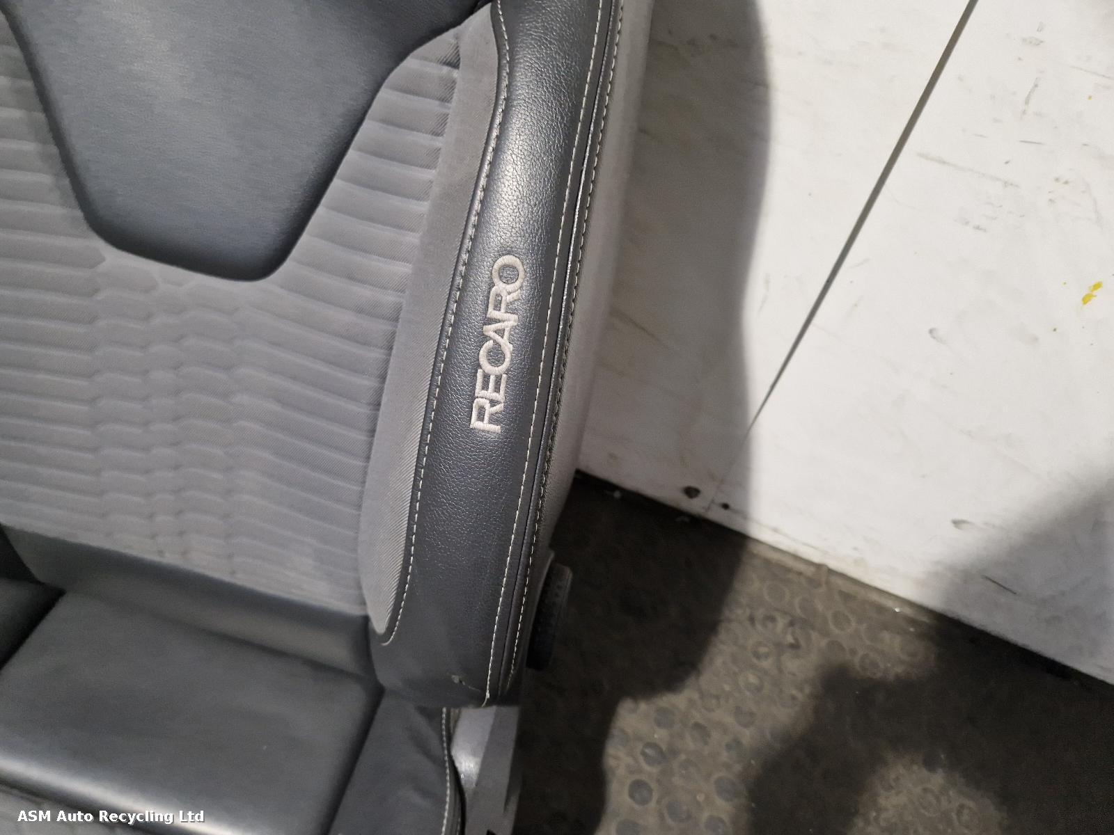 View Auto part Complete Interior Ford Fiesta 2014