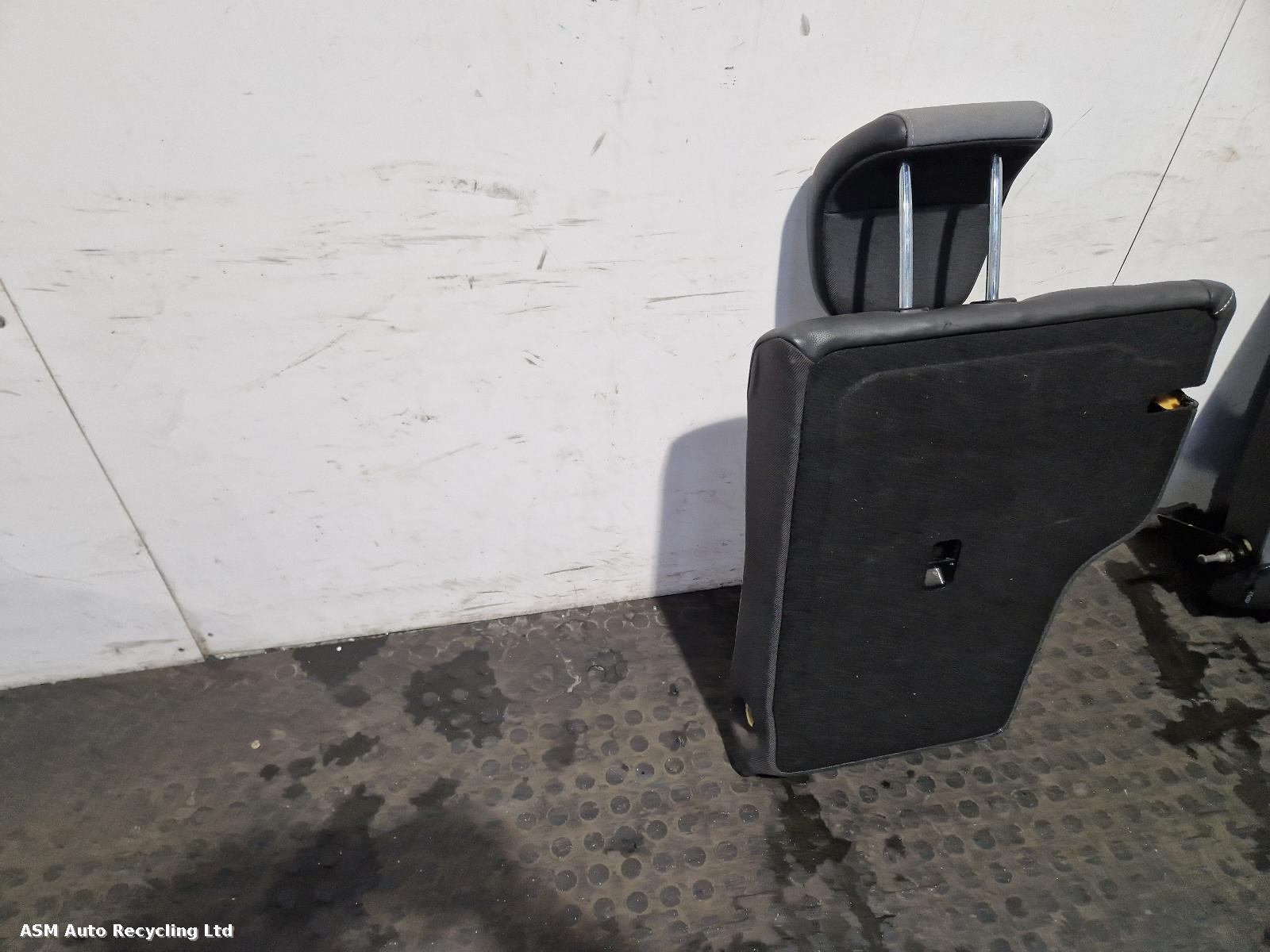 View Auto part Complete Interior Ford Fiesta 2014