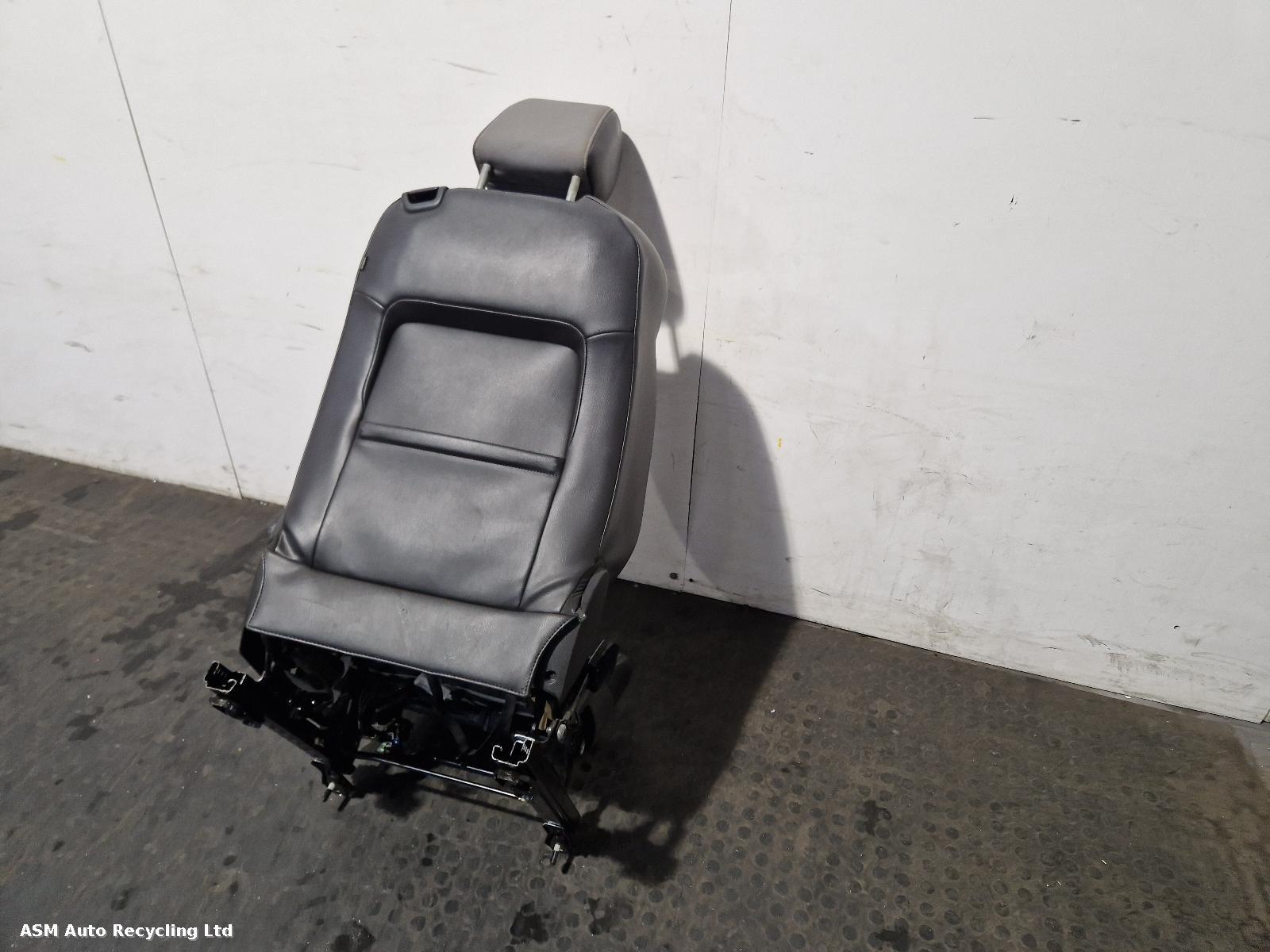 View Auto part Complete Interior Ford Fiesta 2014