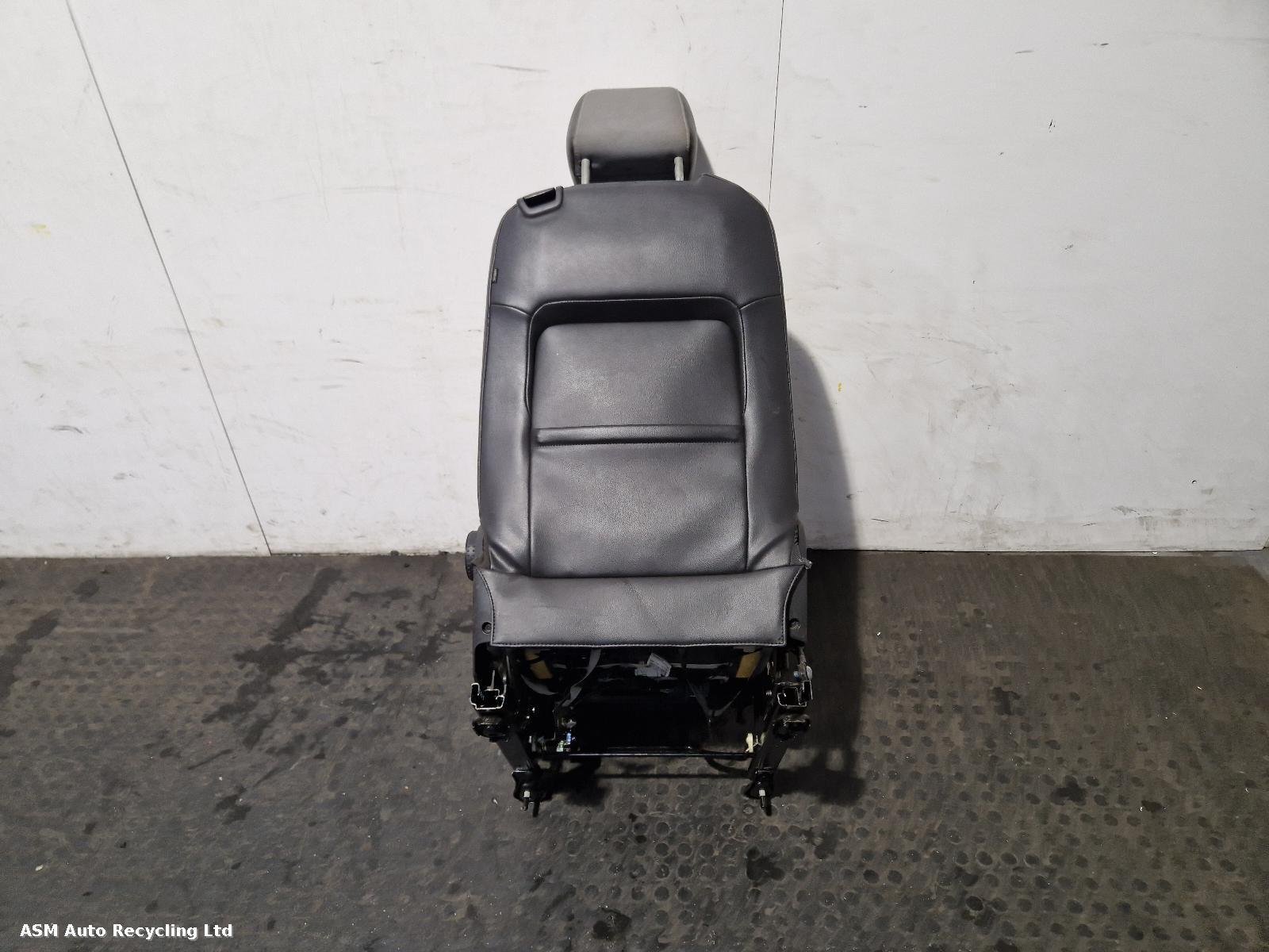View Auto part Complete Interior Ford Fiesta 2014
