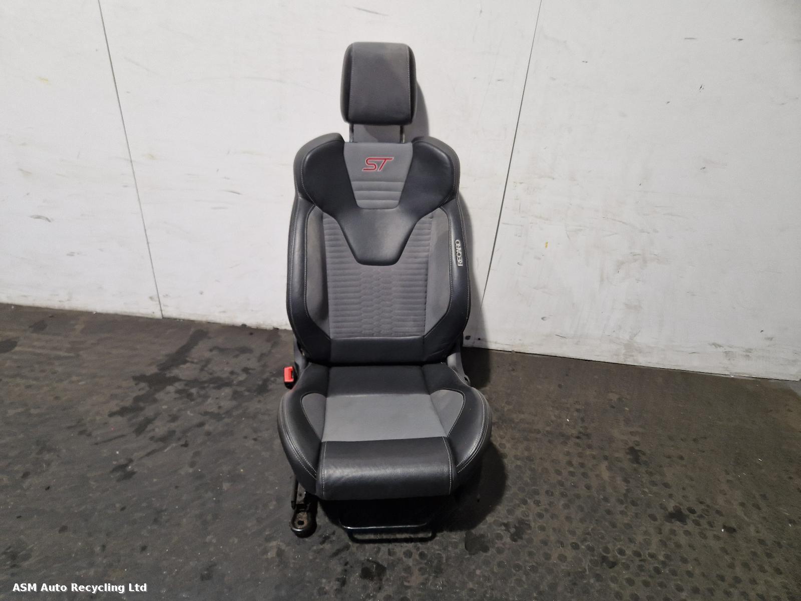 View Auto part Complete Interior Ford Fiesta 2014