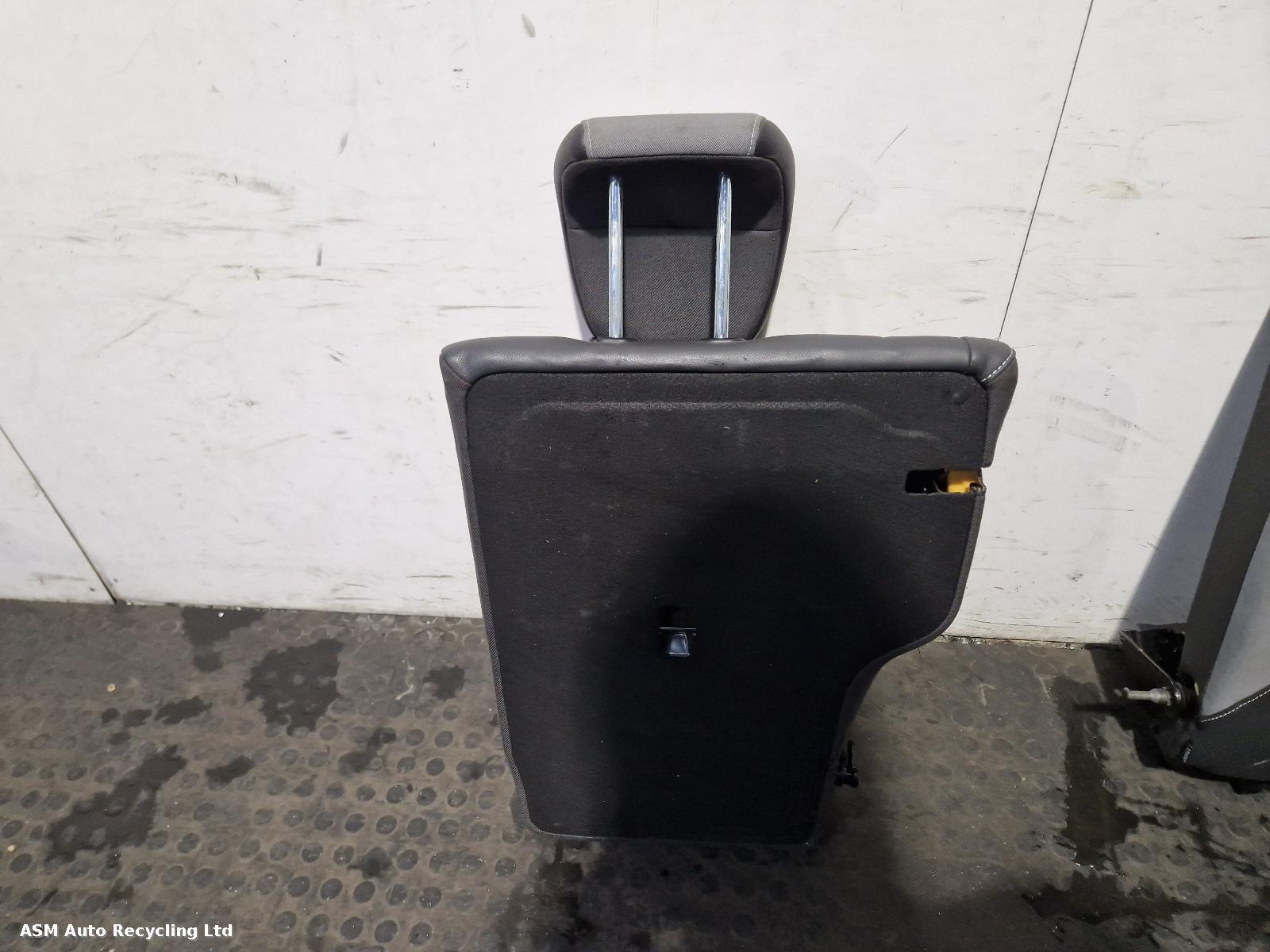 View Auto part Complete Interior Ford Fiesta 2014
