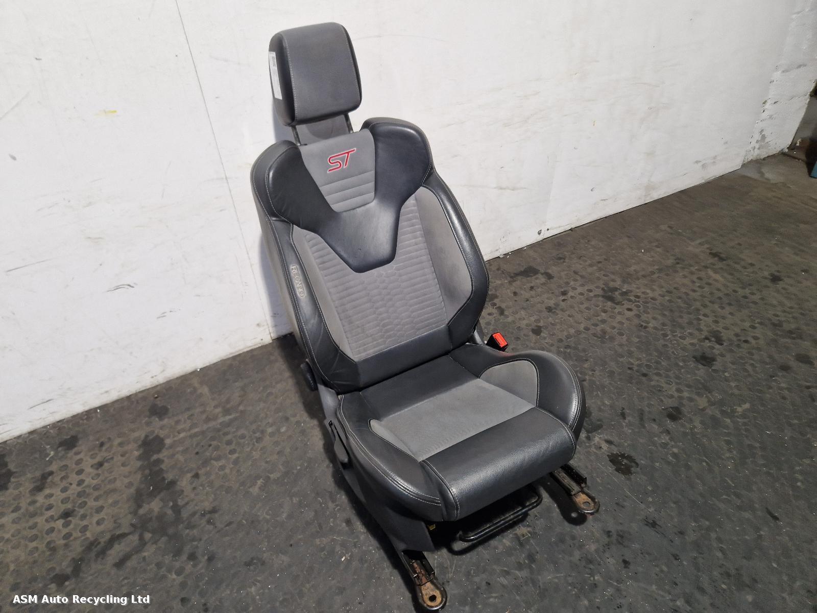 View Auto part Complete Interior Ford Fiesta 2014