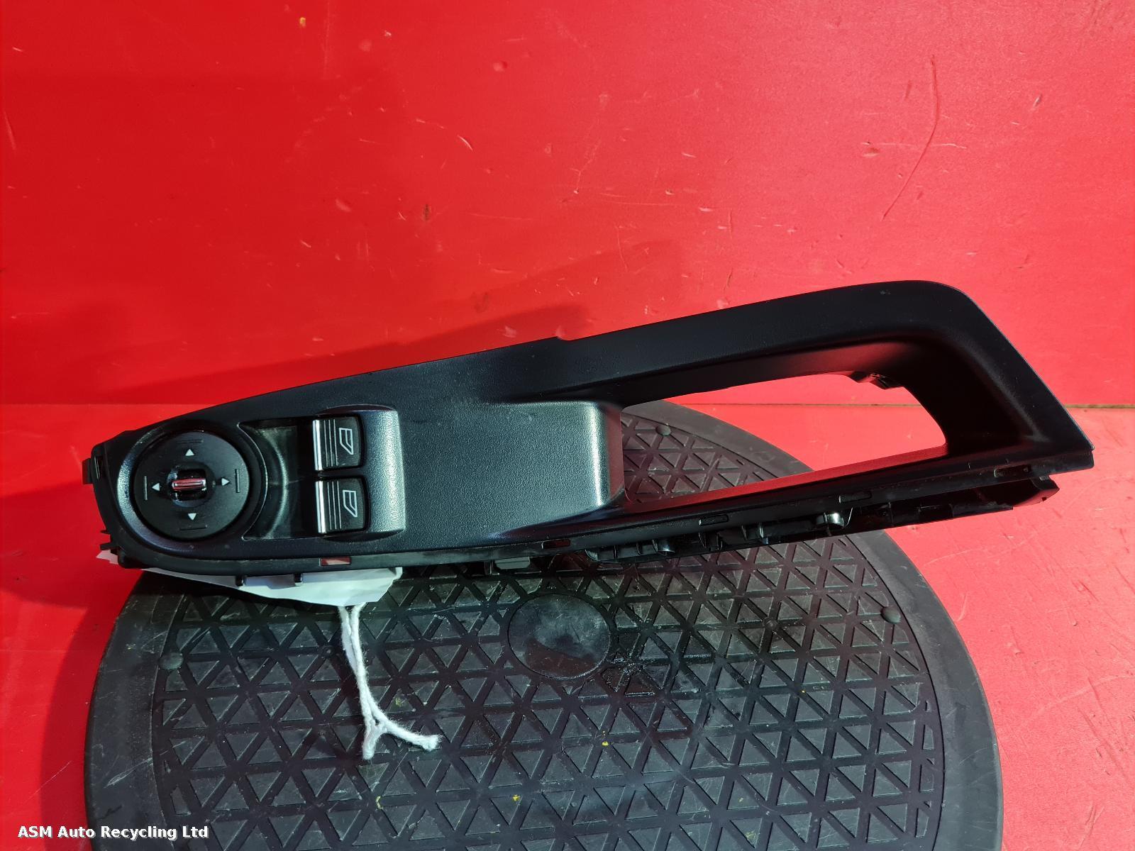 View Auto part Elect. Window Switch Ford Fiesta 2014