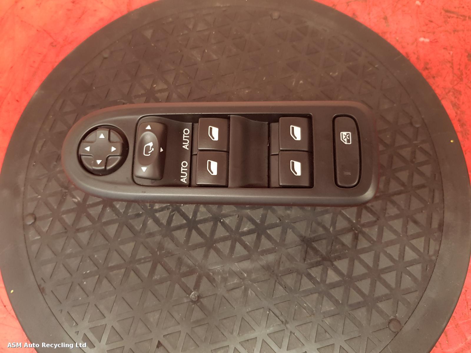 View Auto part Elect. Window Switch Citroen C3 2016
