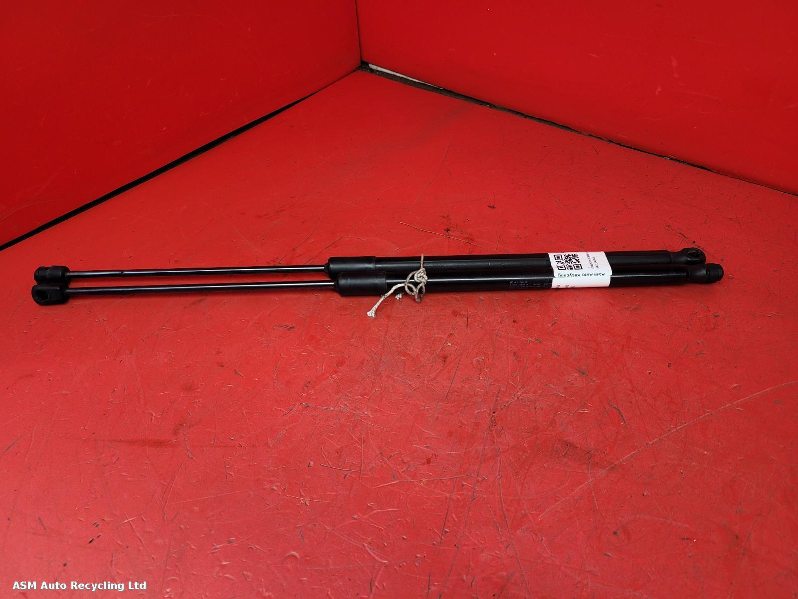 View Auto part Hatch Strut/Shock Skoda Superb 2016