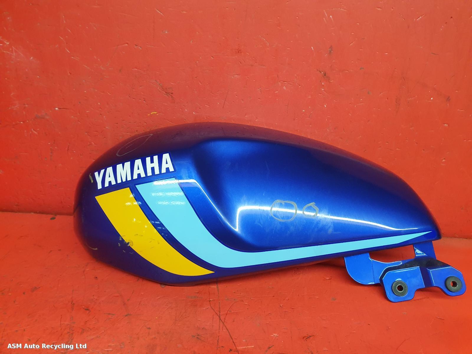 View Auto part Tank Trim Yamaha Xsr125 2023