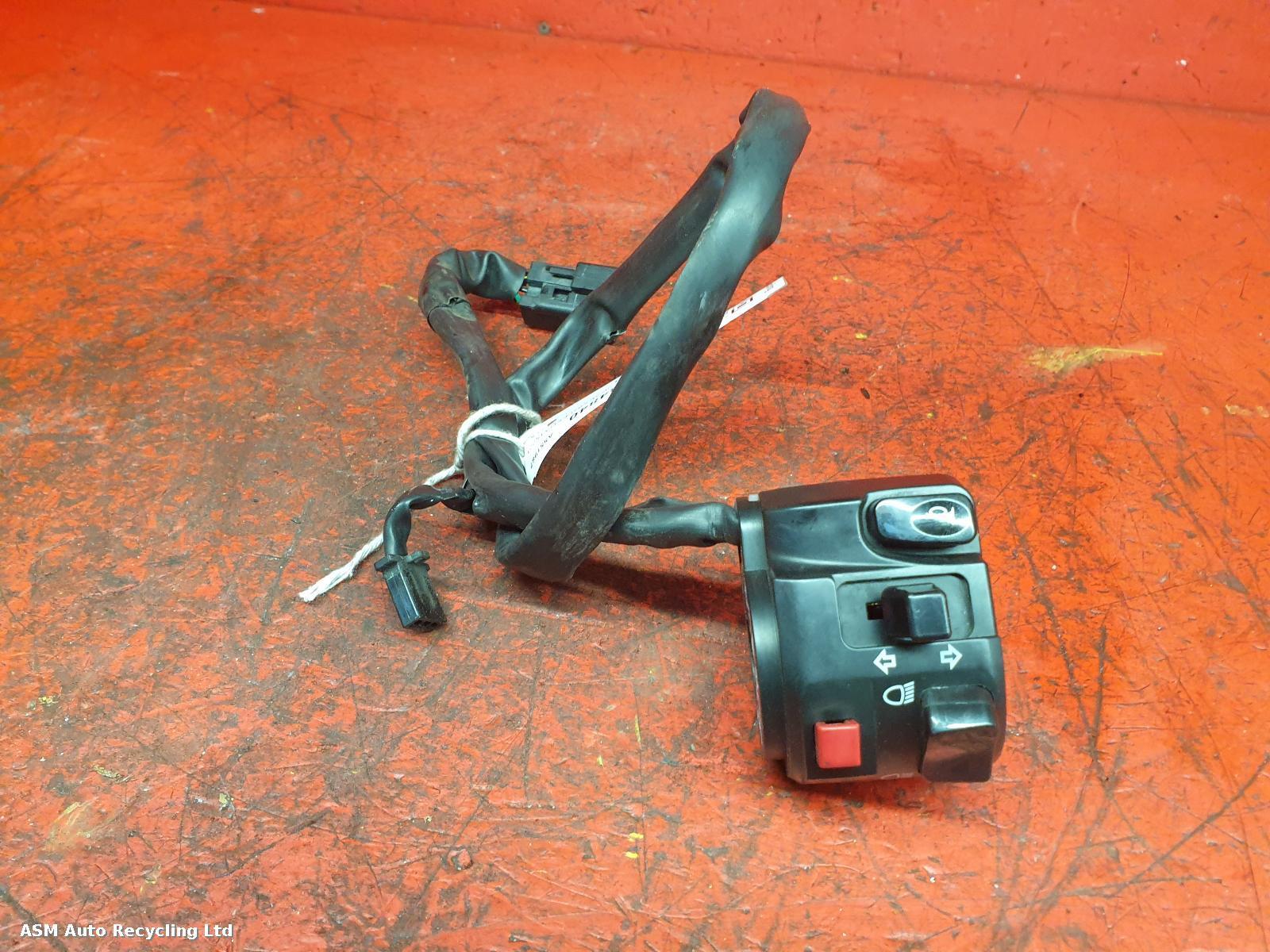View Auto part LH Switch Gear Kawasaki Er 6f 2015