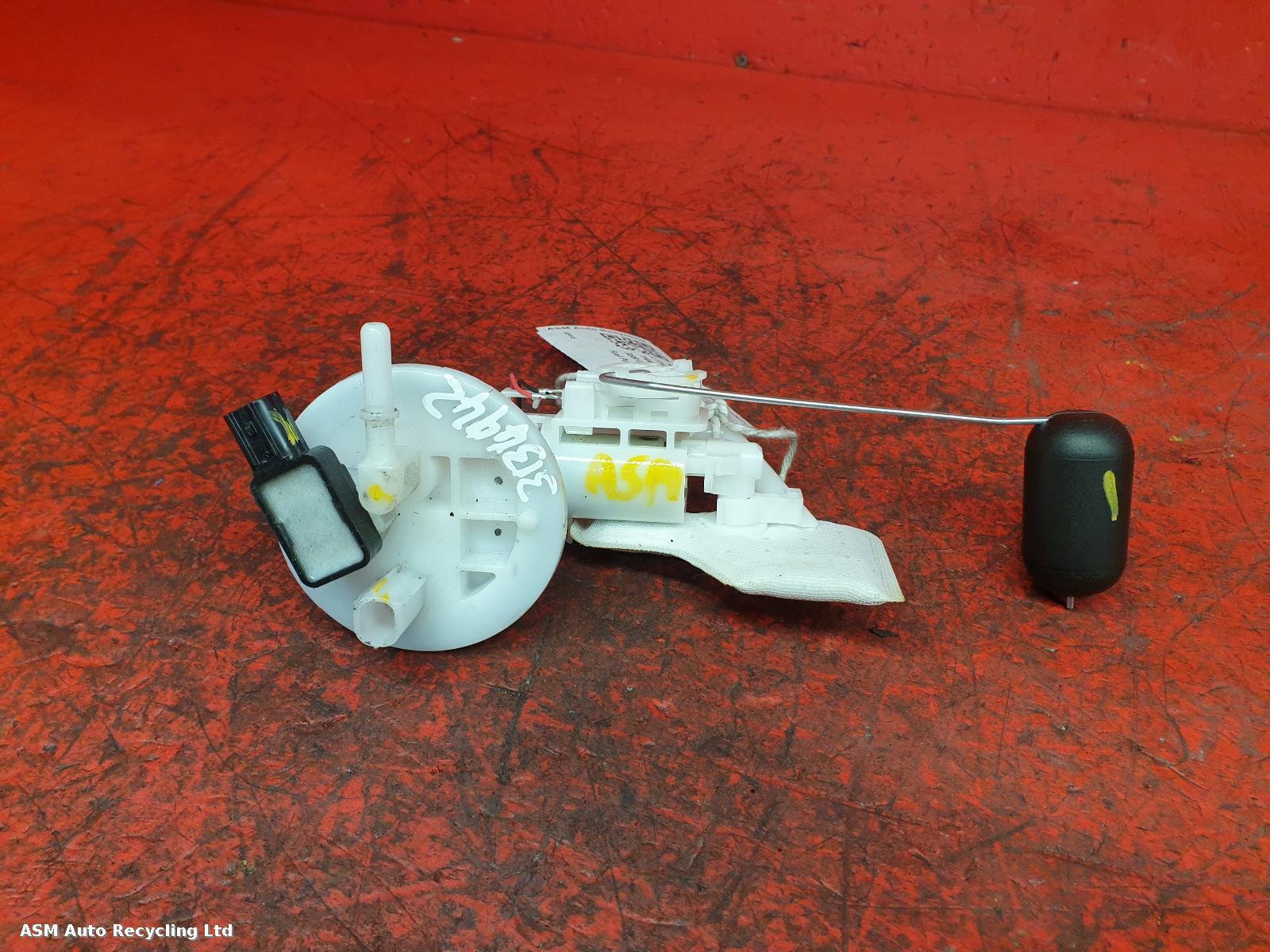 View Auto part Fuel Pump Yamaha Xsr125 2021