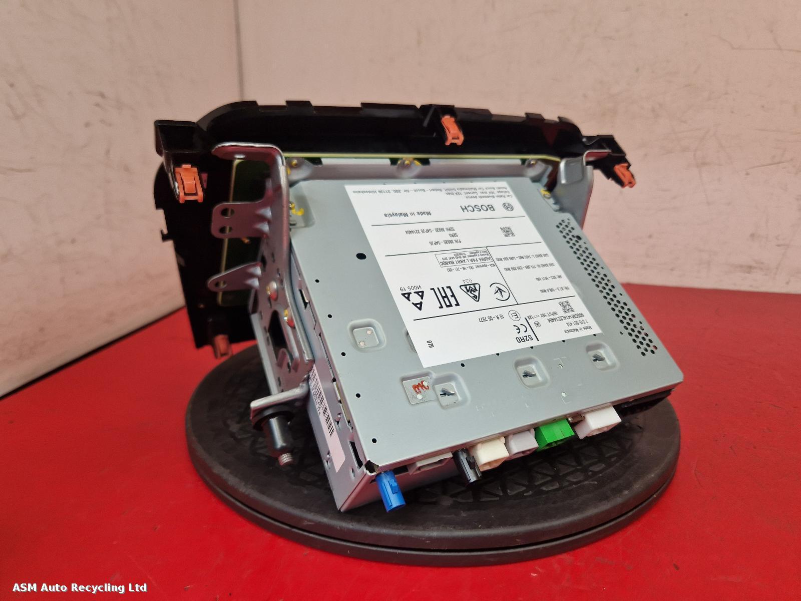 View Auto part Radio Display Suzuki Vitara 2021