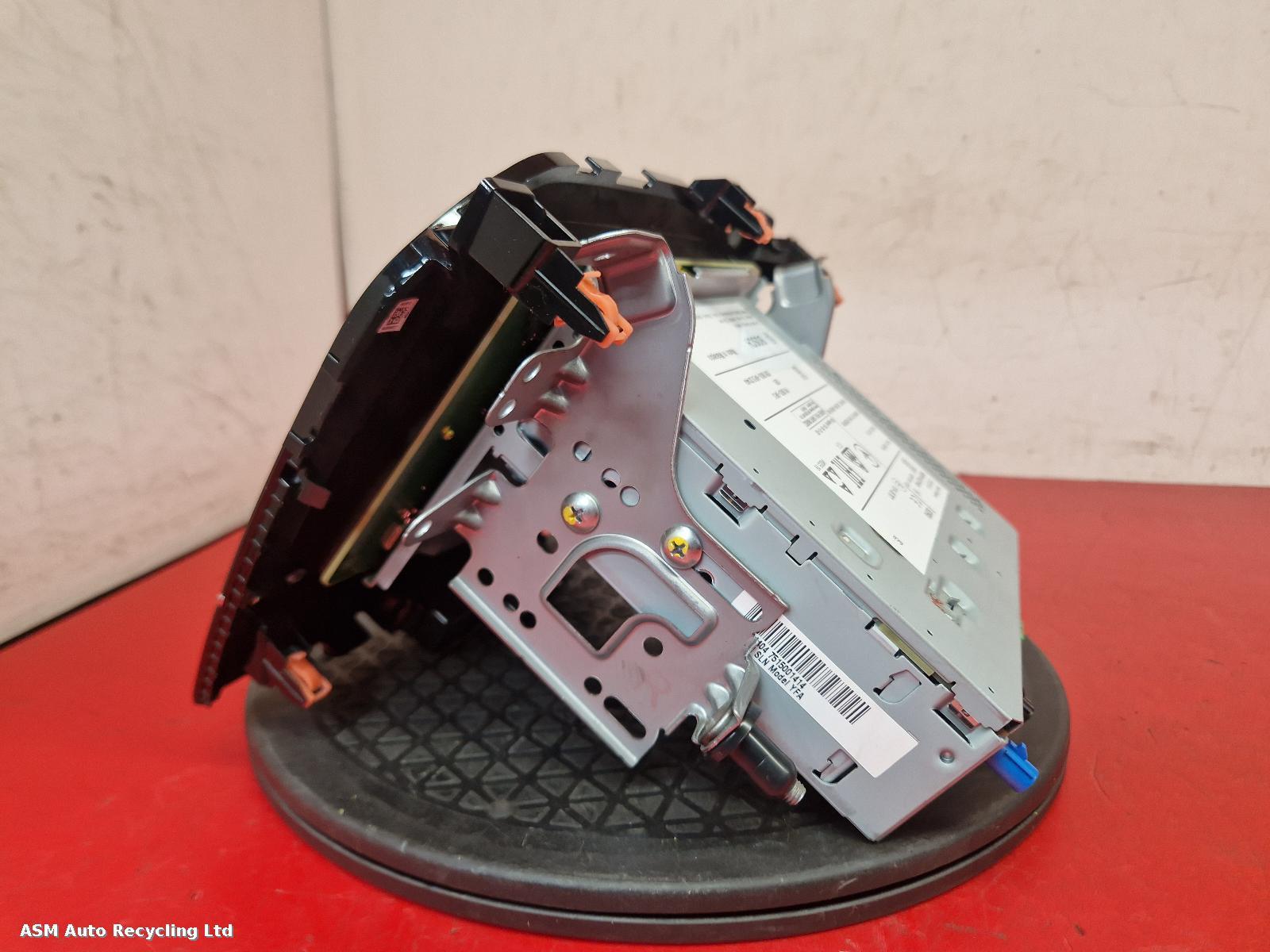 View Auto part Radio Display Suzuki Vitara 2021