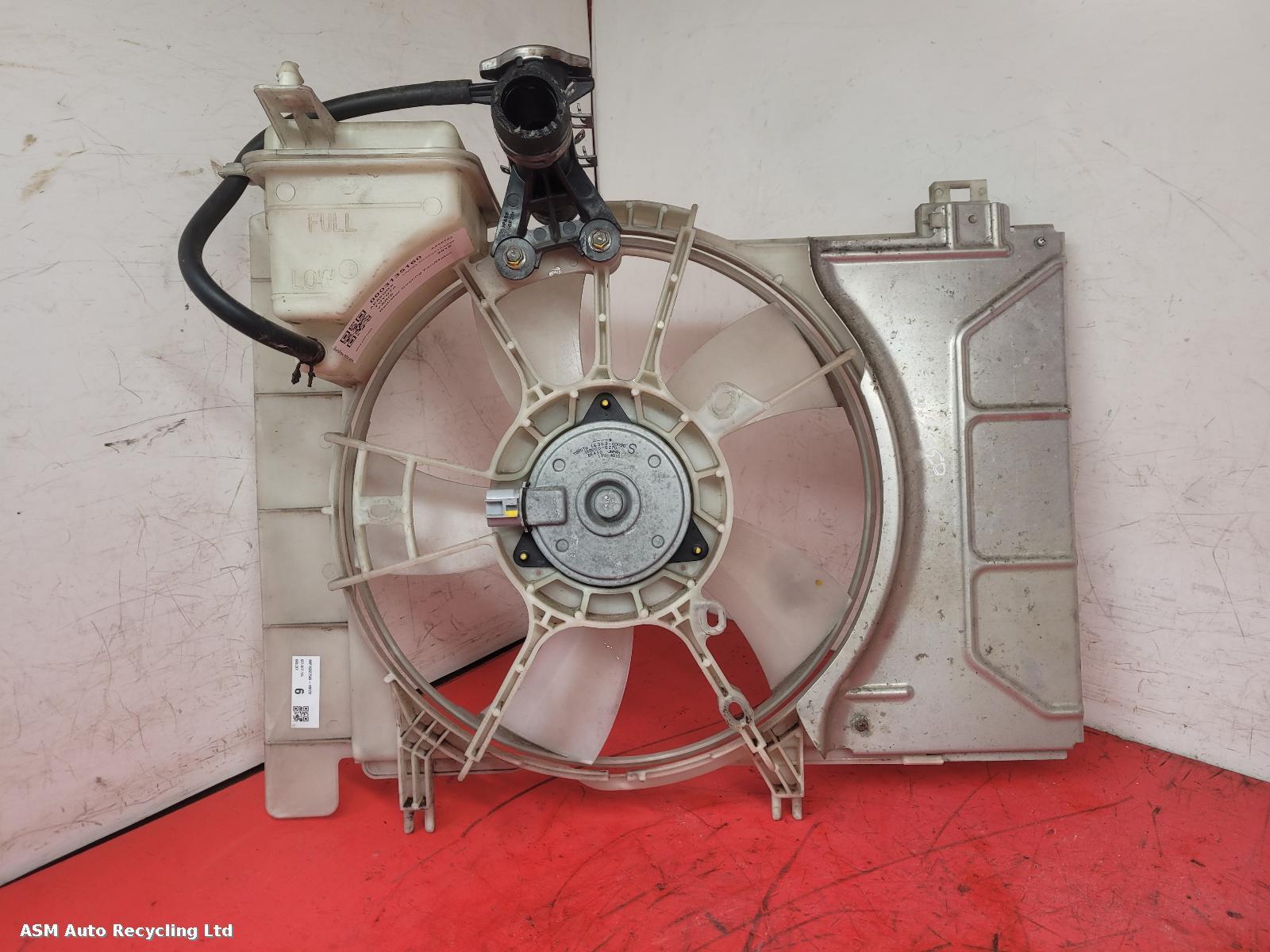 View Auto part Engine Cooling Motor Toyota Yaris 2015