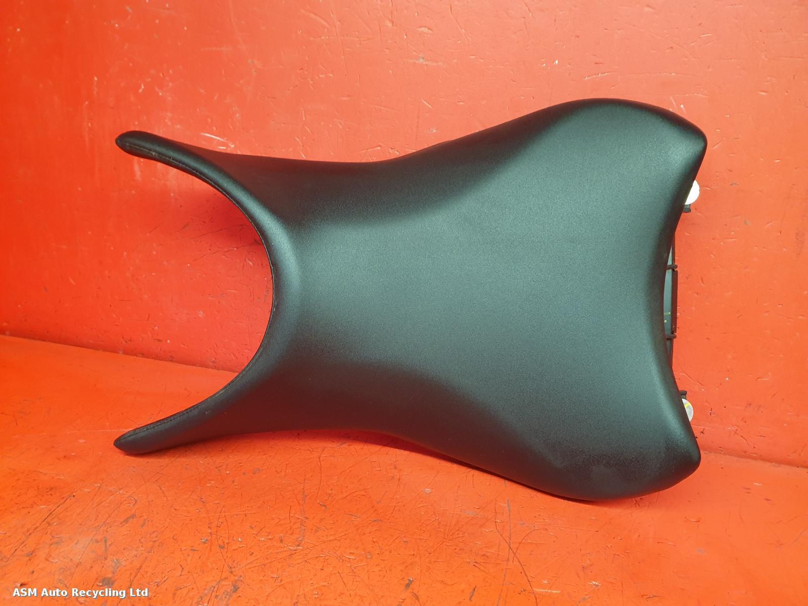 View Auto part Front Seat Honda Cb125r 2023