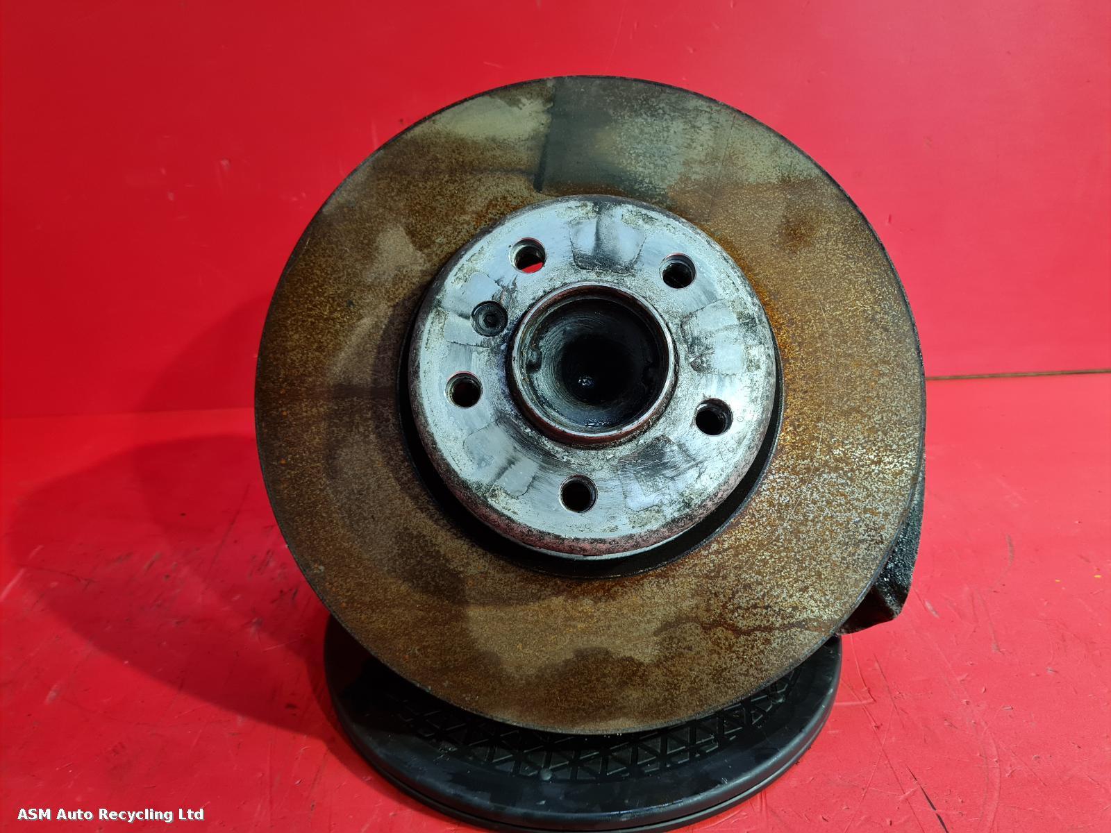 View Auto part RF Hub/Stub Axle Assembly Bmw 3 Series 2018