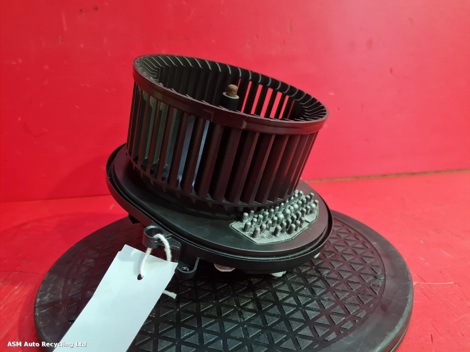 View Auto part Heater Motor/Assembly Bmw 3 Series 2018