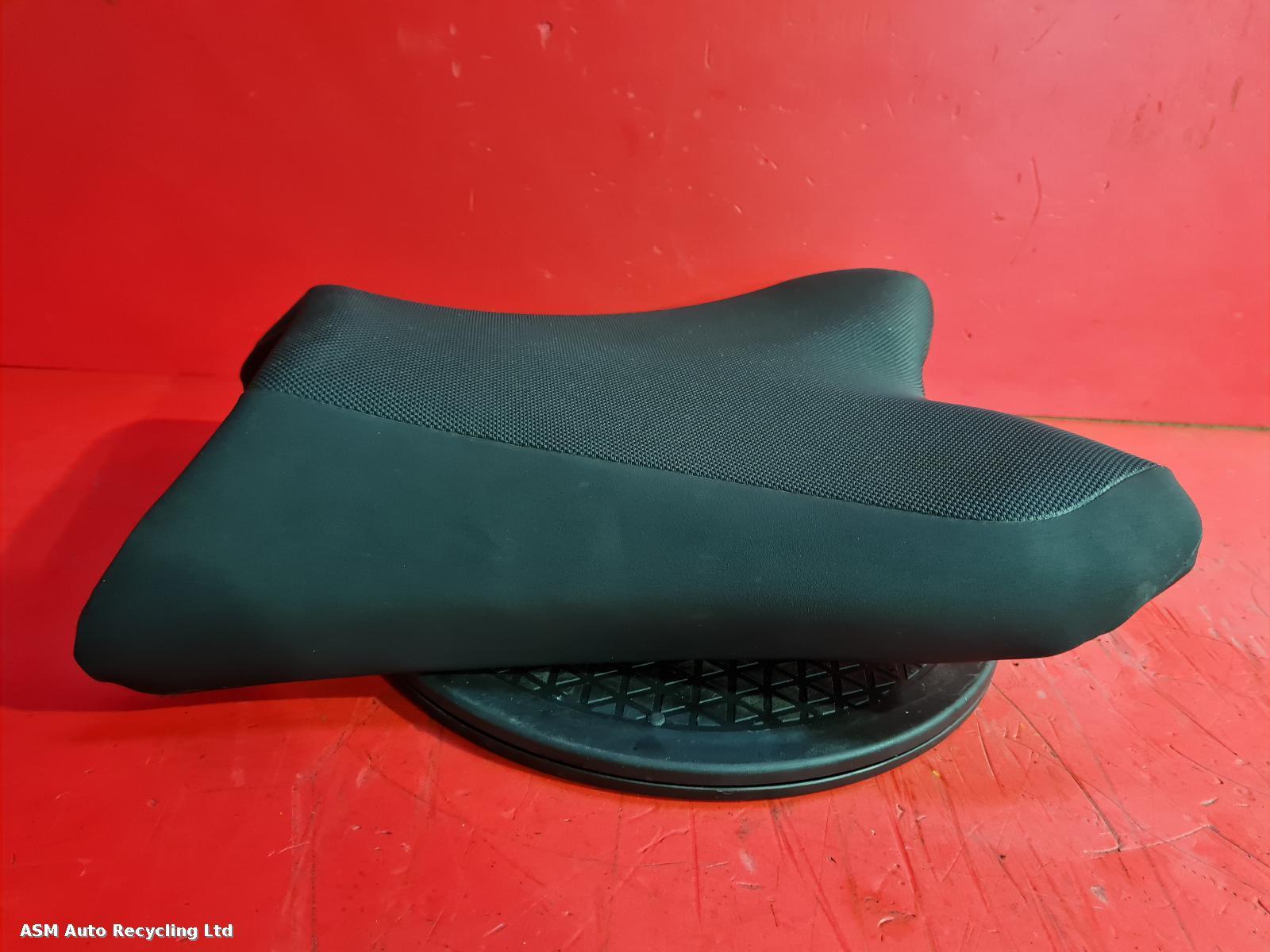 View Auto part Front Seat Yamaha Fazer 8 2014